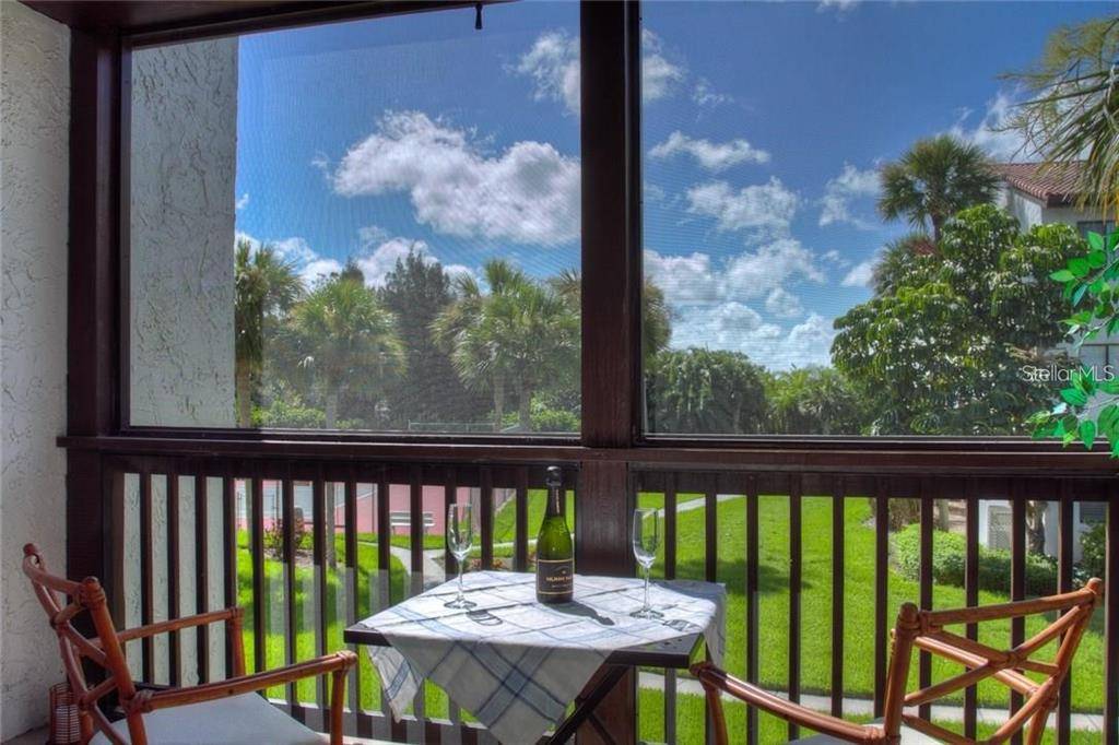 1622 STICKNEY POINT RD #22-202, Sarasota, FL 34231