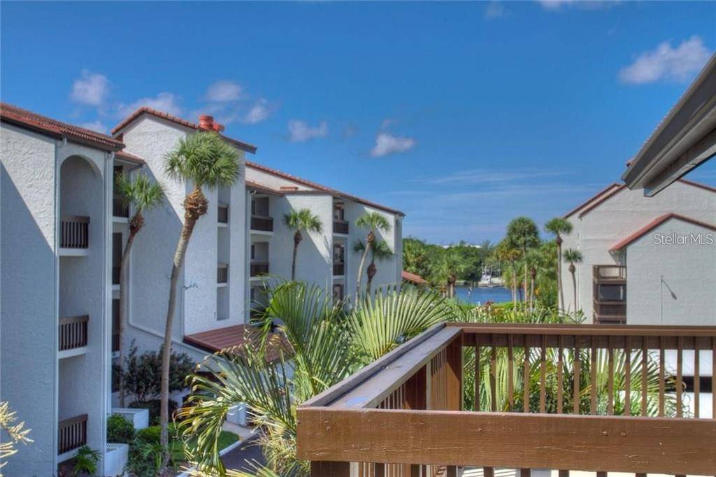 1622 STICKNEY POINT RD #22-202, Sarasota, FL 34231