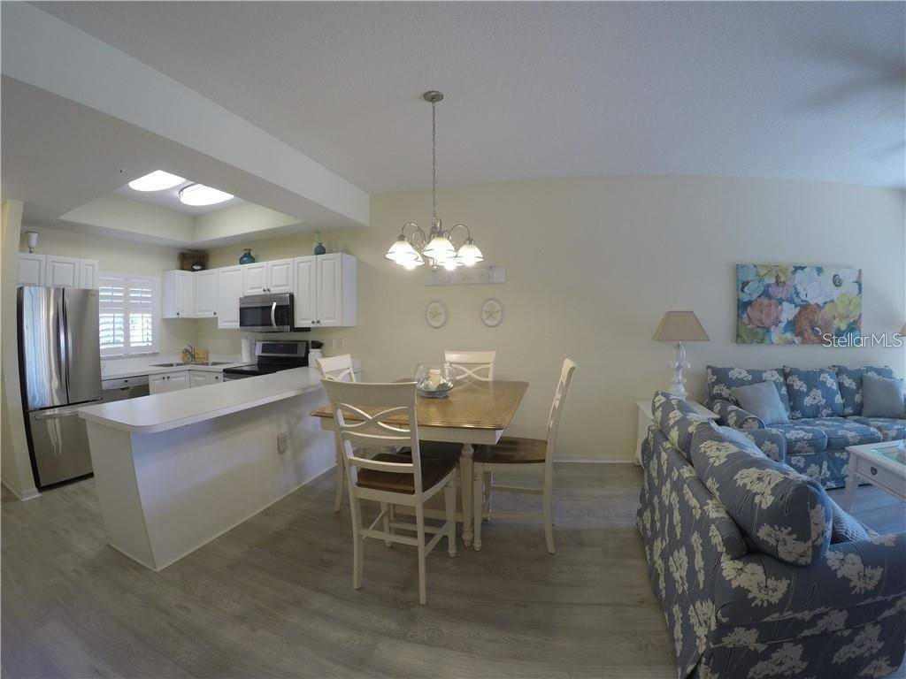 4270 CASTLEBRIDGE LN #1714B1, Sarasota, FL 34238