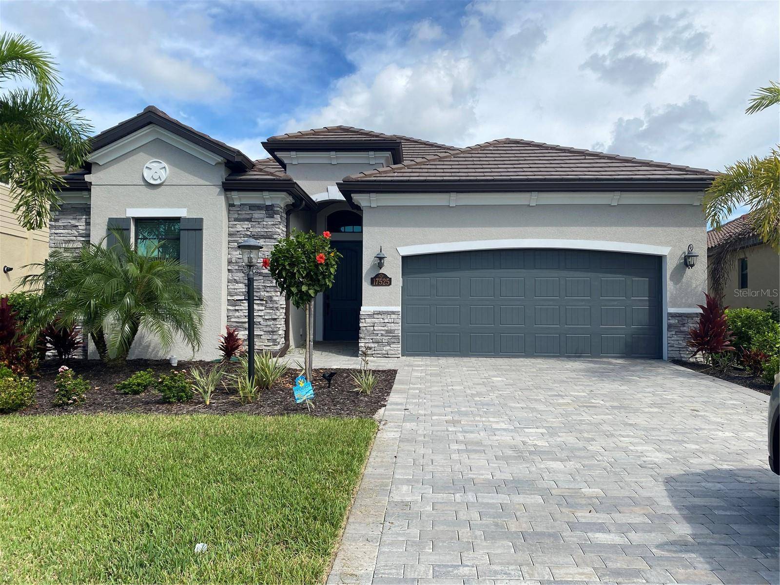 17525 HICKOK BELT LOOP, Bradenton, FL 34211
