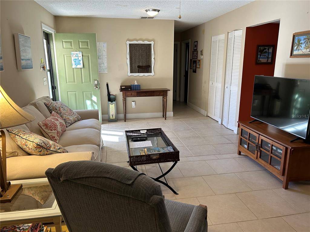6102 7TH AVE W #6102, Bradenton, FL 34209