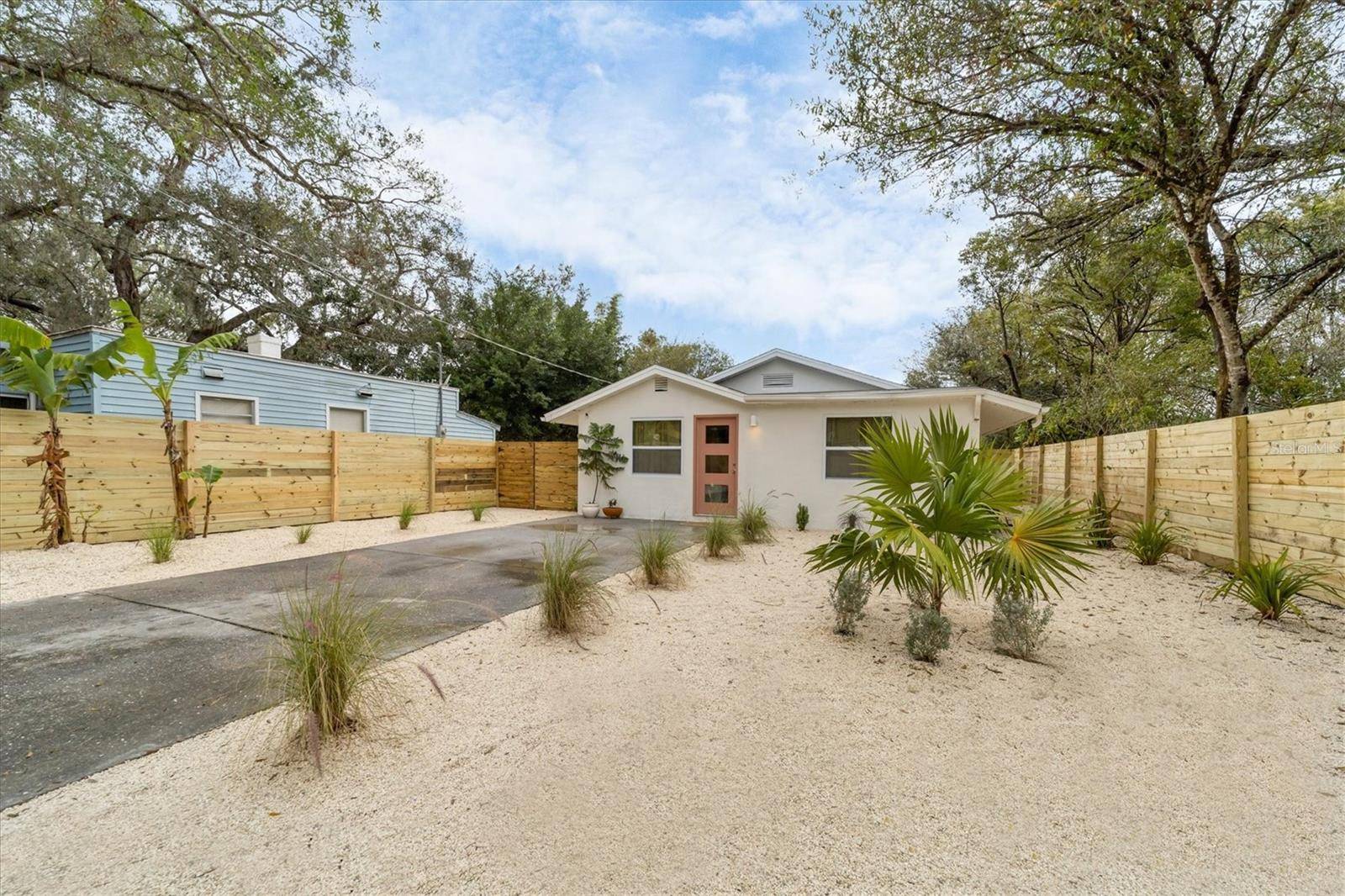 2441 NOVUS ST, Sarasota, FL 34237