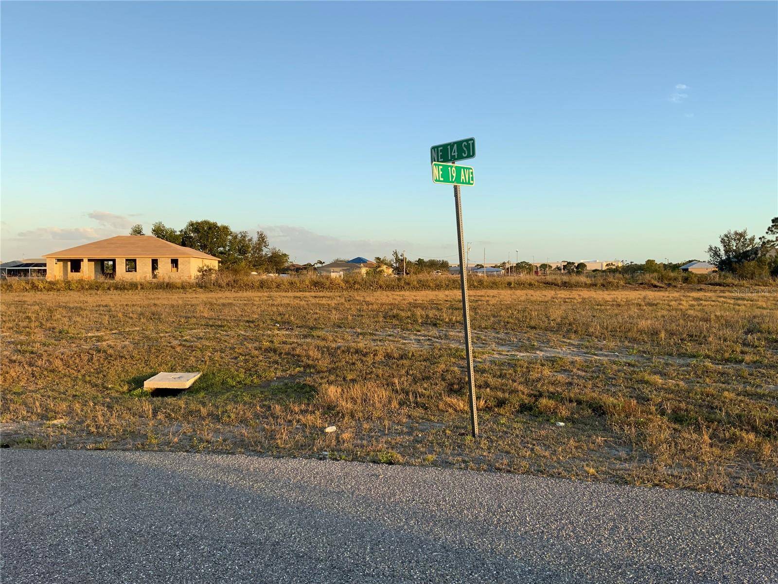 1830 NE 14TH ST, Cape Coral, FL 33909