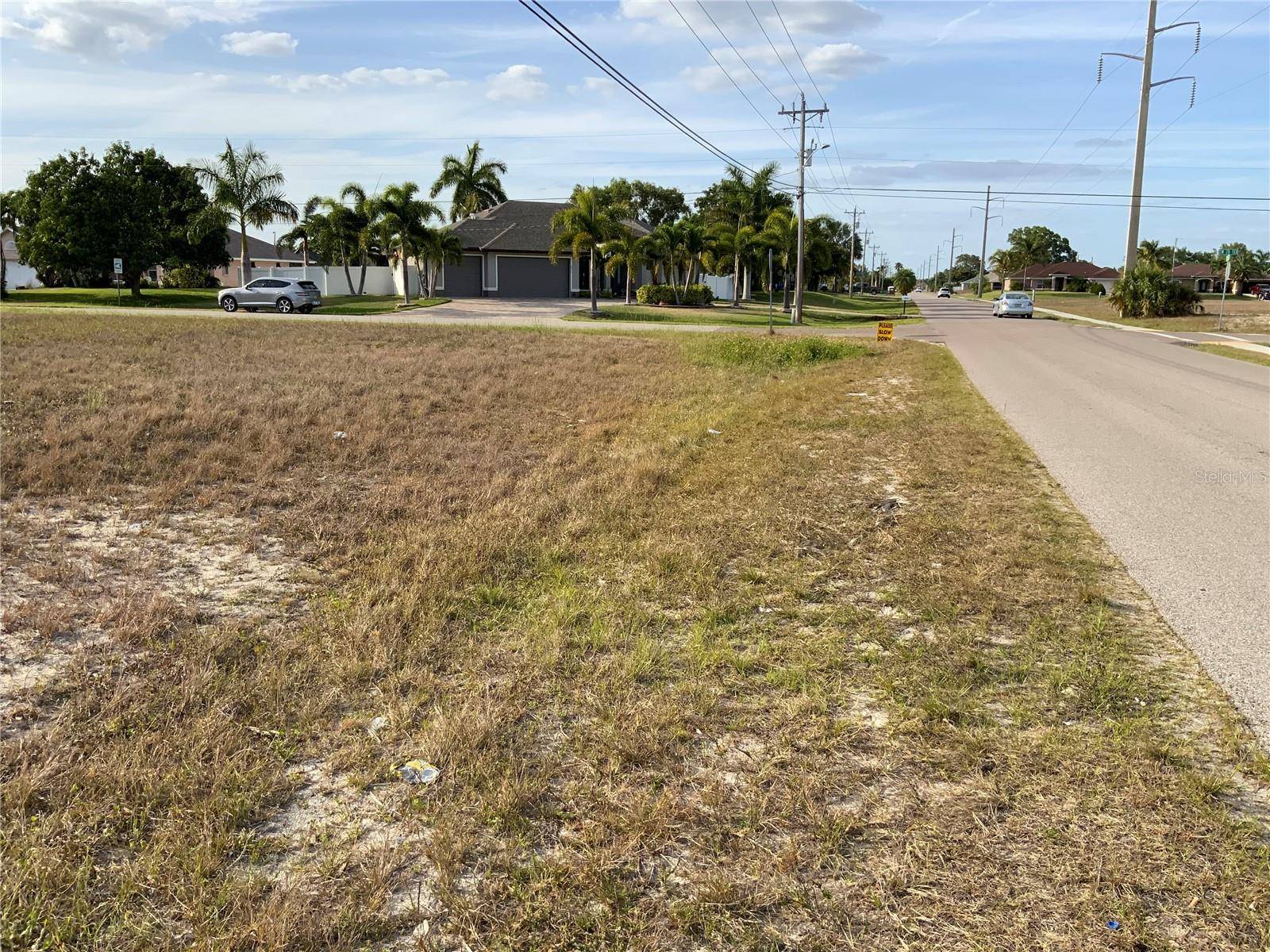 2000 SW 28TH TER, Cape Coral, FL 33914
