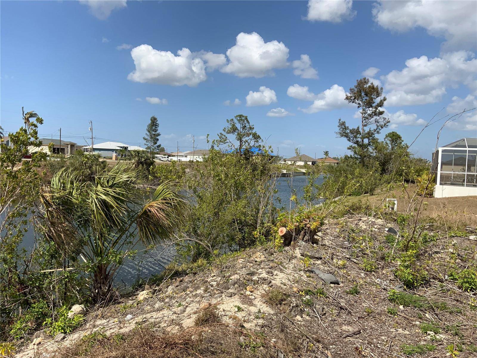 1708 NW 6TH PL, Cape Coral, FL 33993