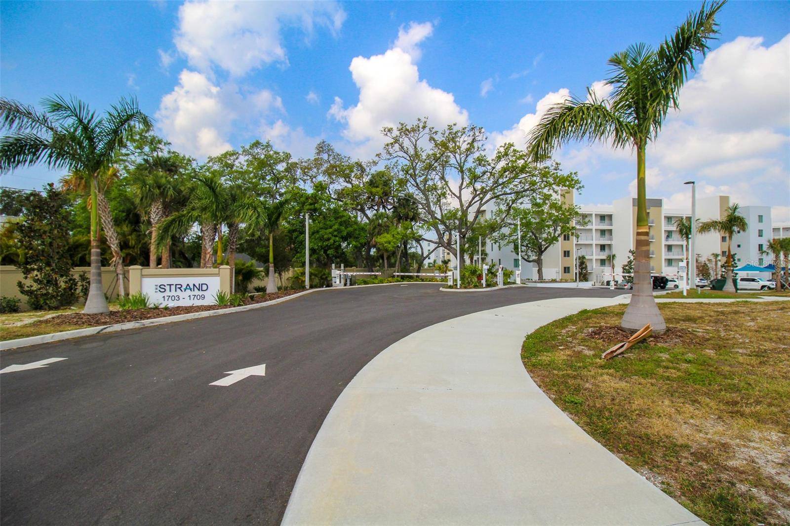 1703 N TAMIAMI TRL #B406, Sarasota, FL 34234