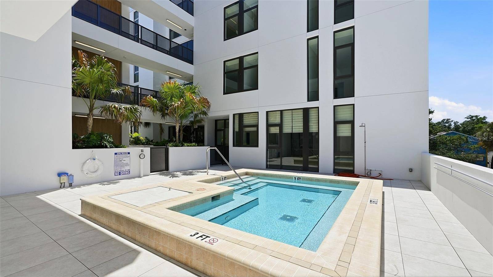 430 KUMQUAT CT #510, Sarasota, FL 34236