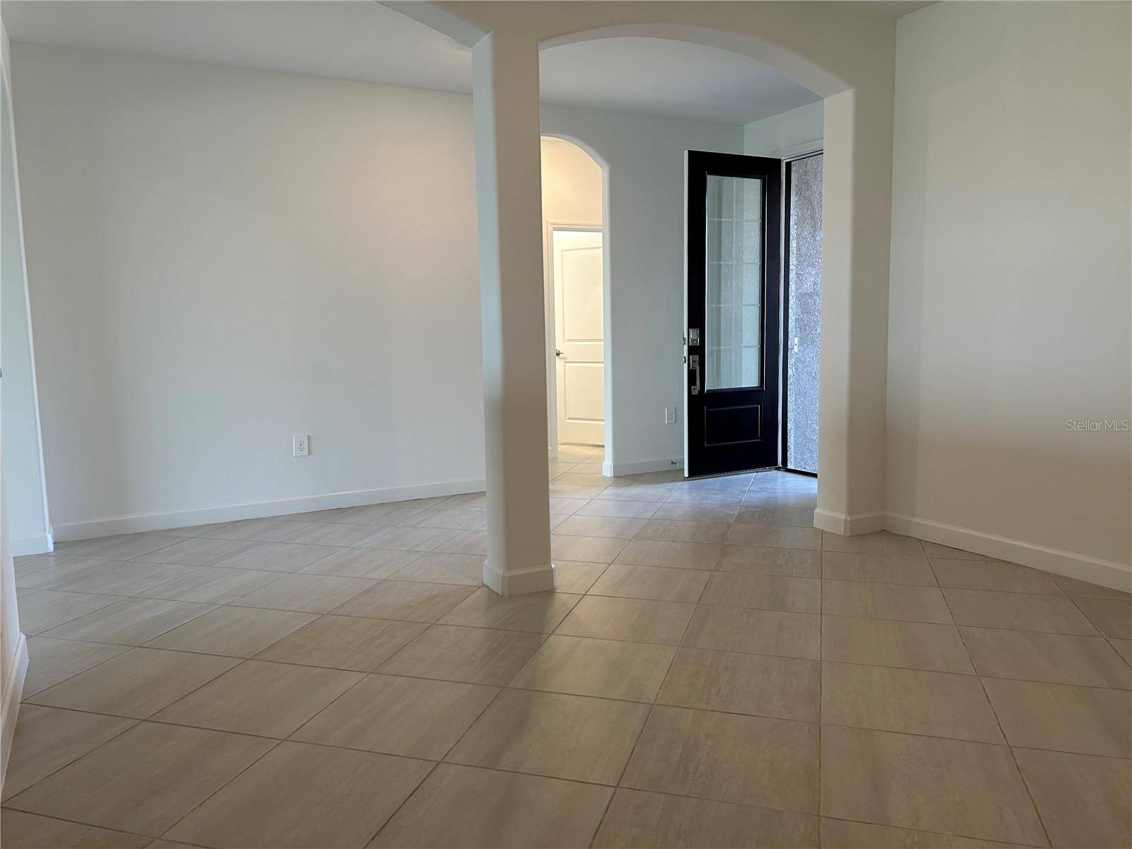 15513 WHITE LINEN DR, Lakewood Ranch, FL 34211