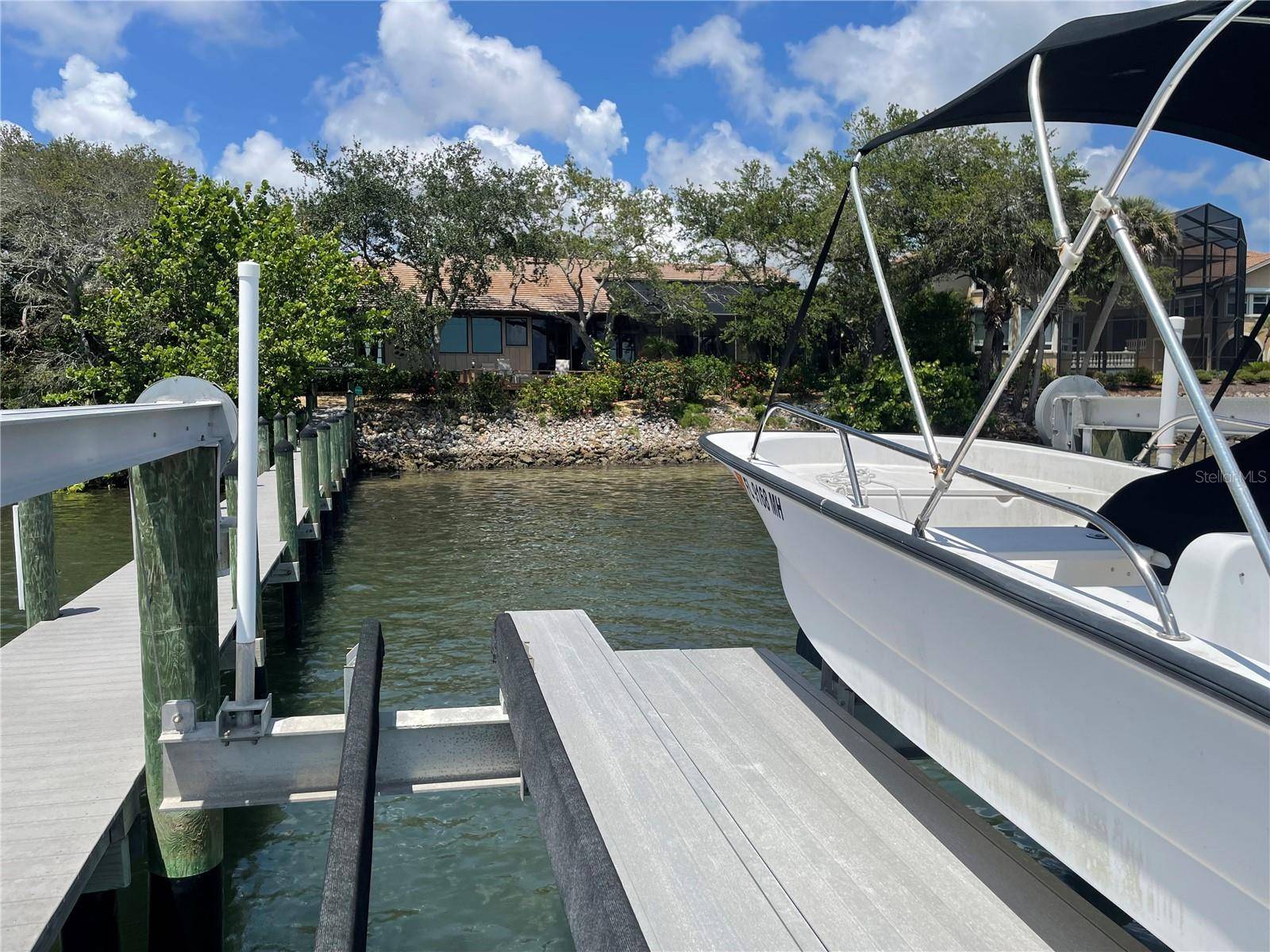 421 WATERSIDE LN, Nokomis, FL 34275
