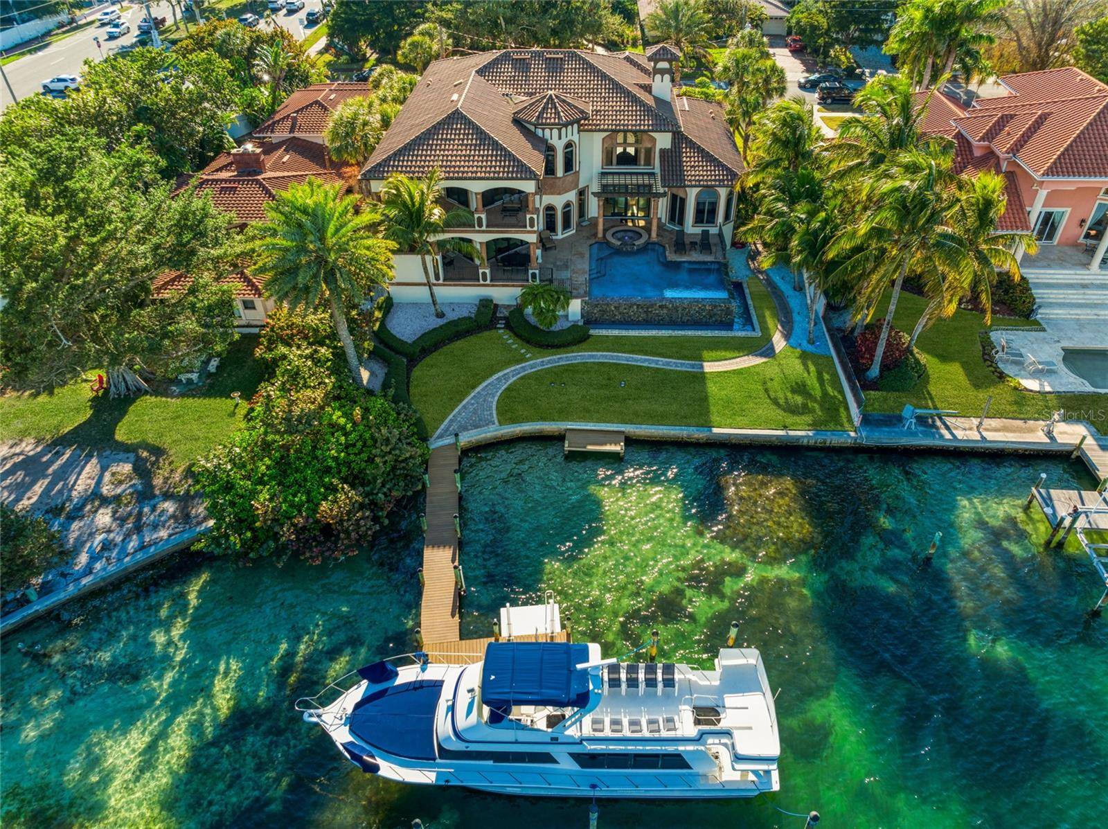 14 N WASHINGTON DR, Sarasota, FL 34236