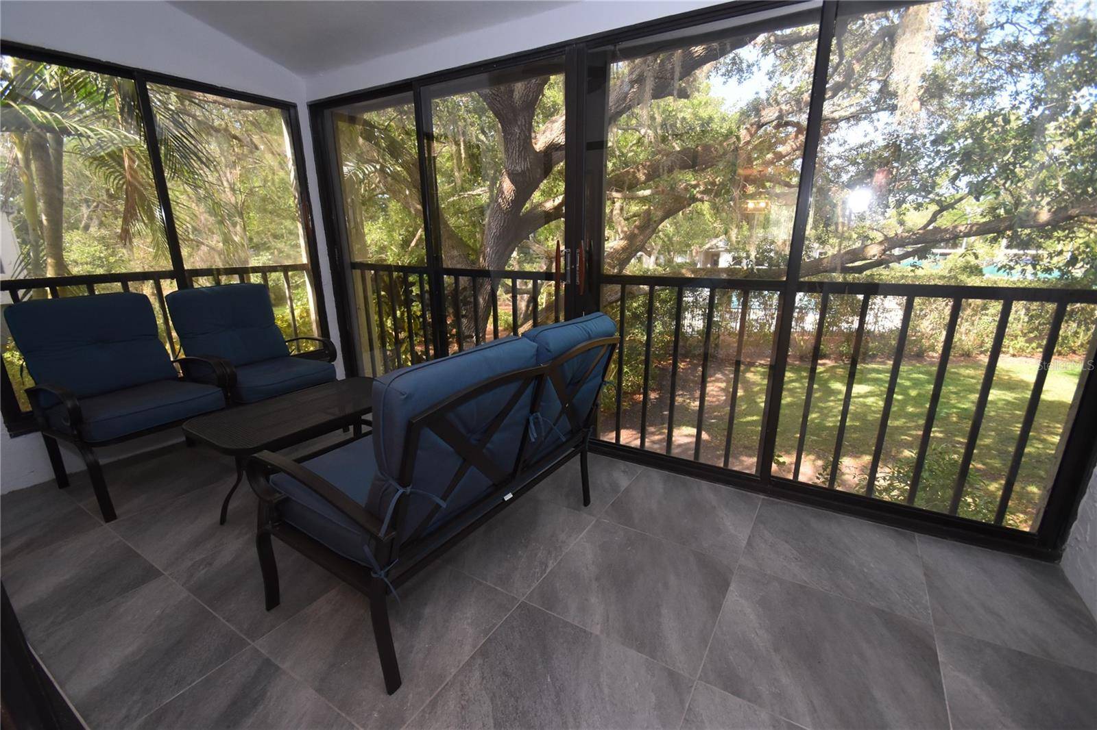 1508 PELICAN COVE RD #GR233, Sarasota, FL 34231