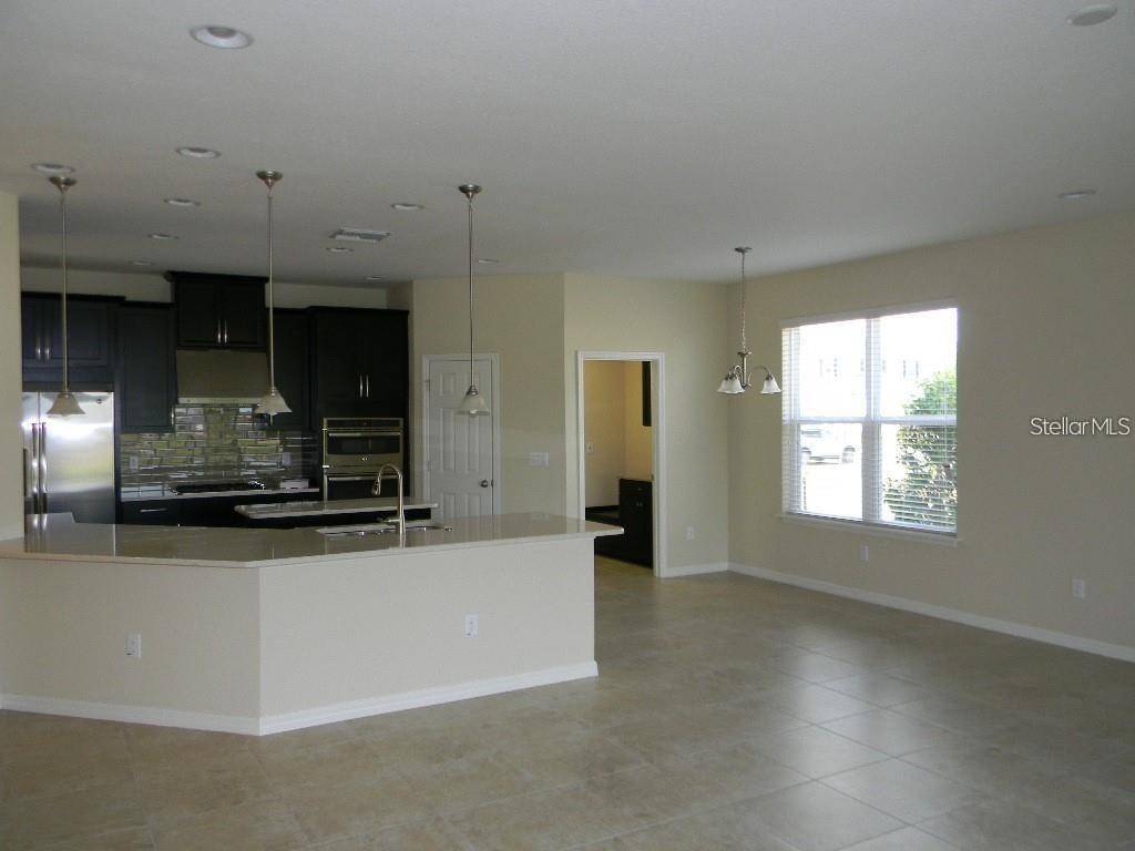 5729 SUNFLOWER CIR, Sarasota, FL 34238