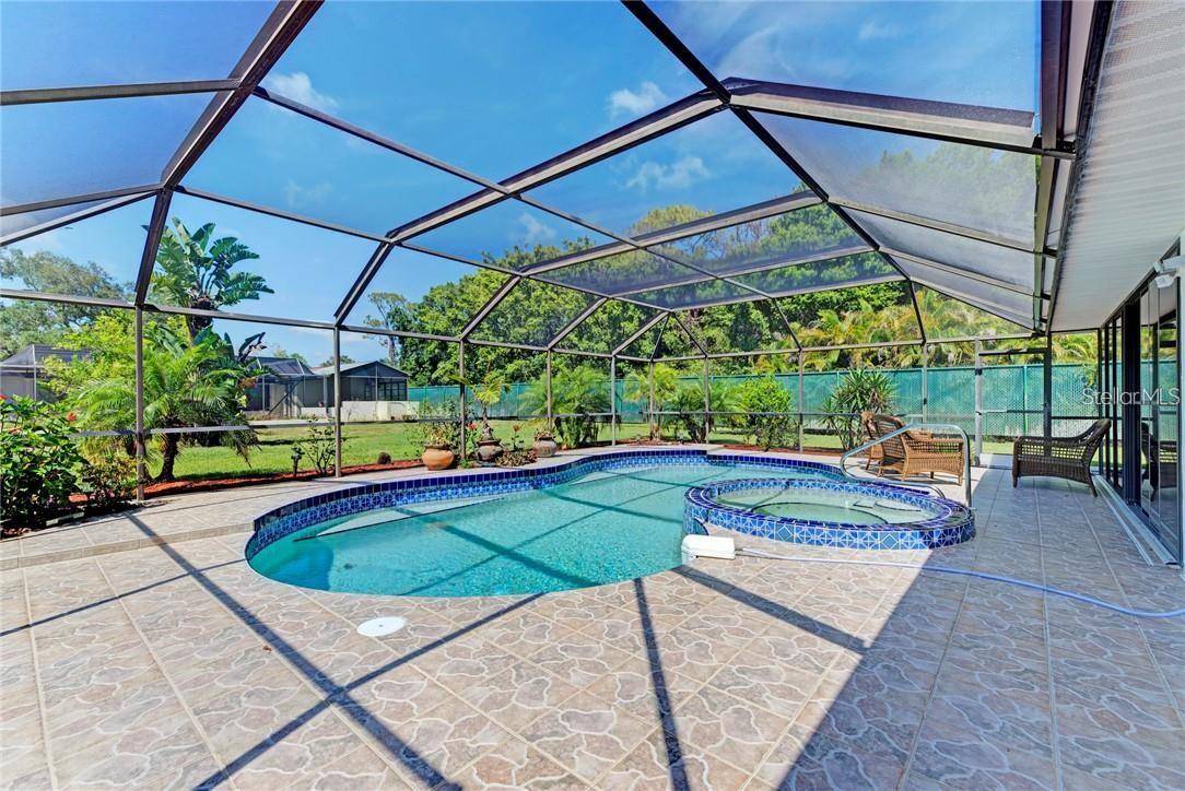 910 CAPLES ST, Englewood, FL 34223