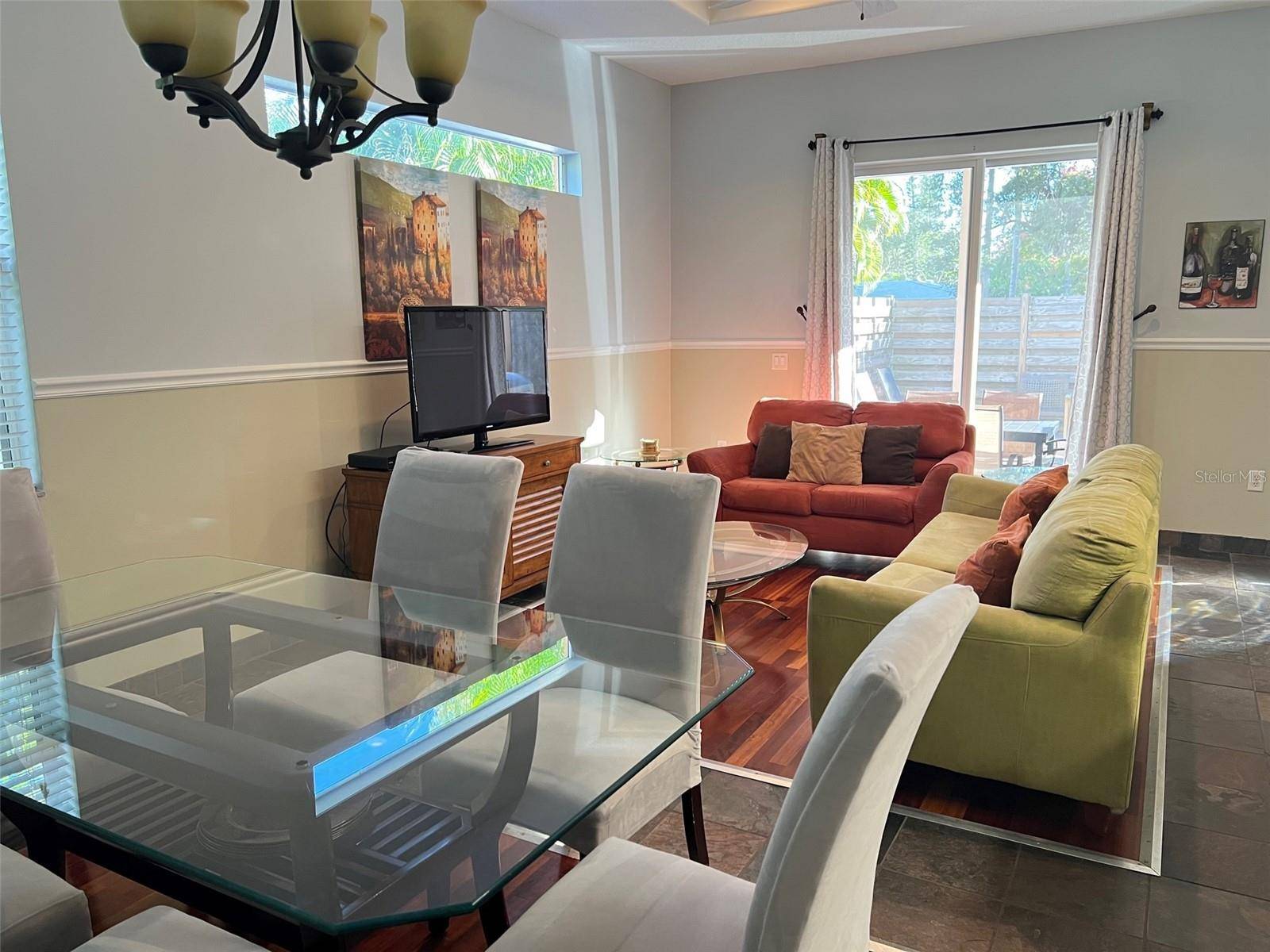 2043 ROSELAWN ST, Sarasota, FL 34231
