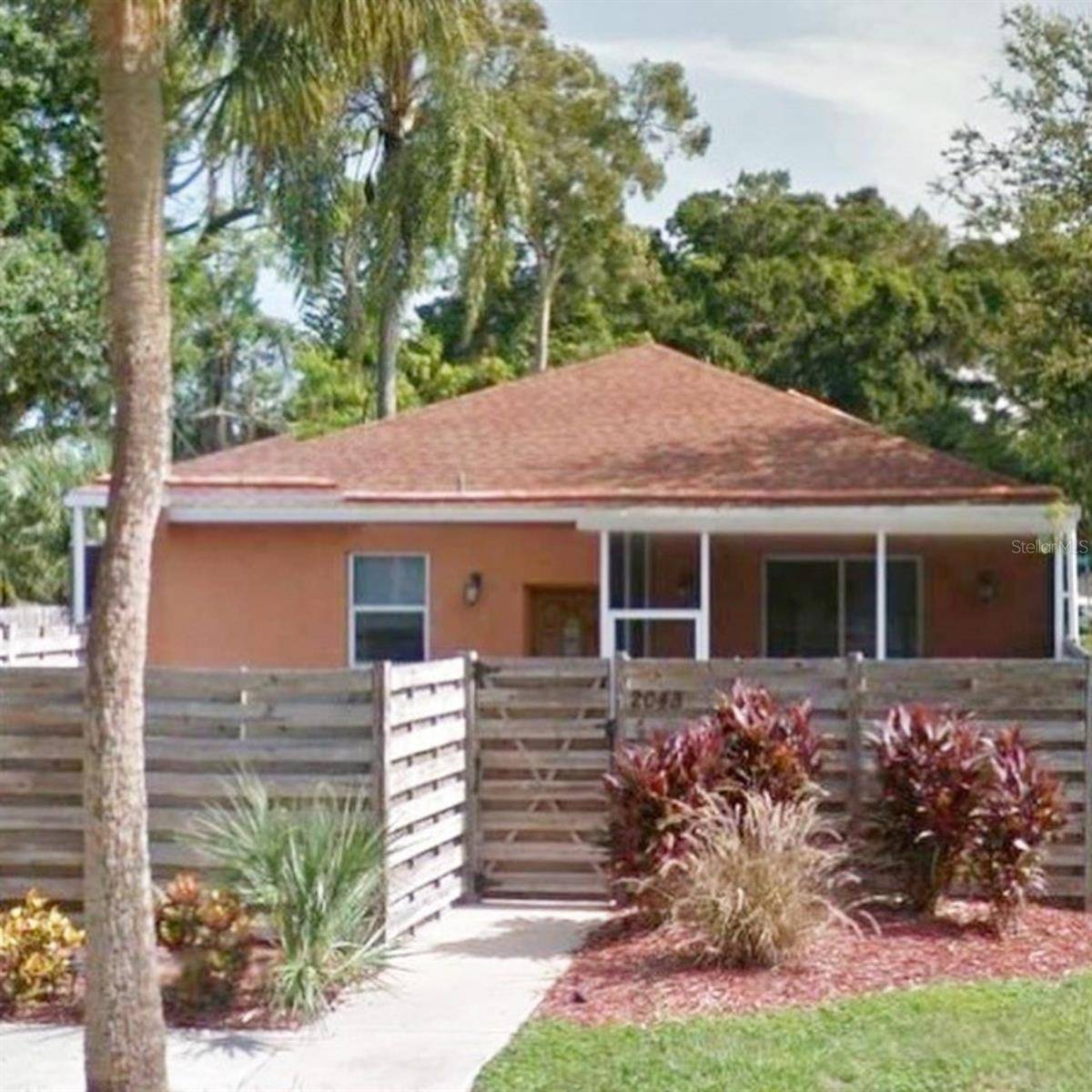 2043 ROSELAWN ST, Sarasota, FL 34231