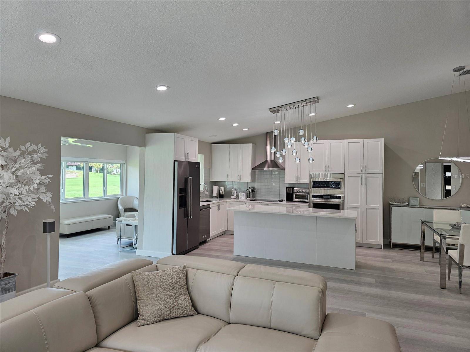 3503 AVENIDA MADERA #B, Bradenton, FL 34210