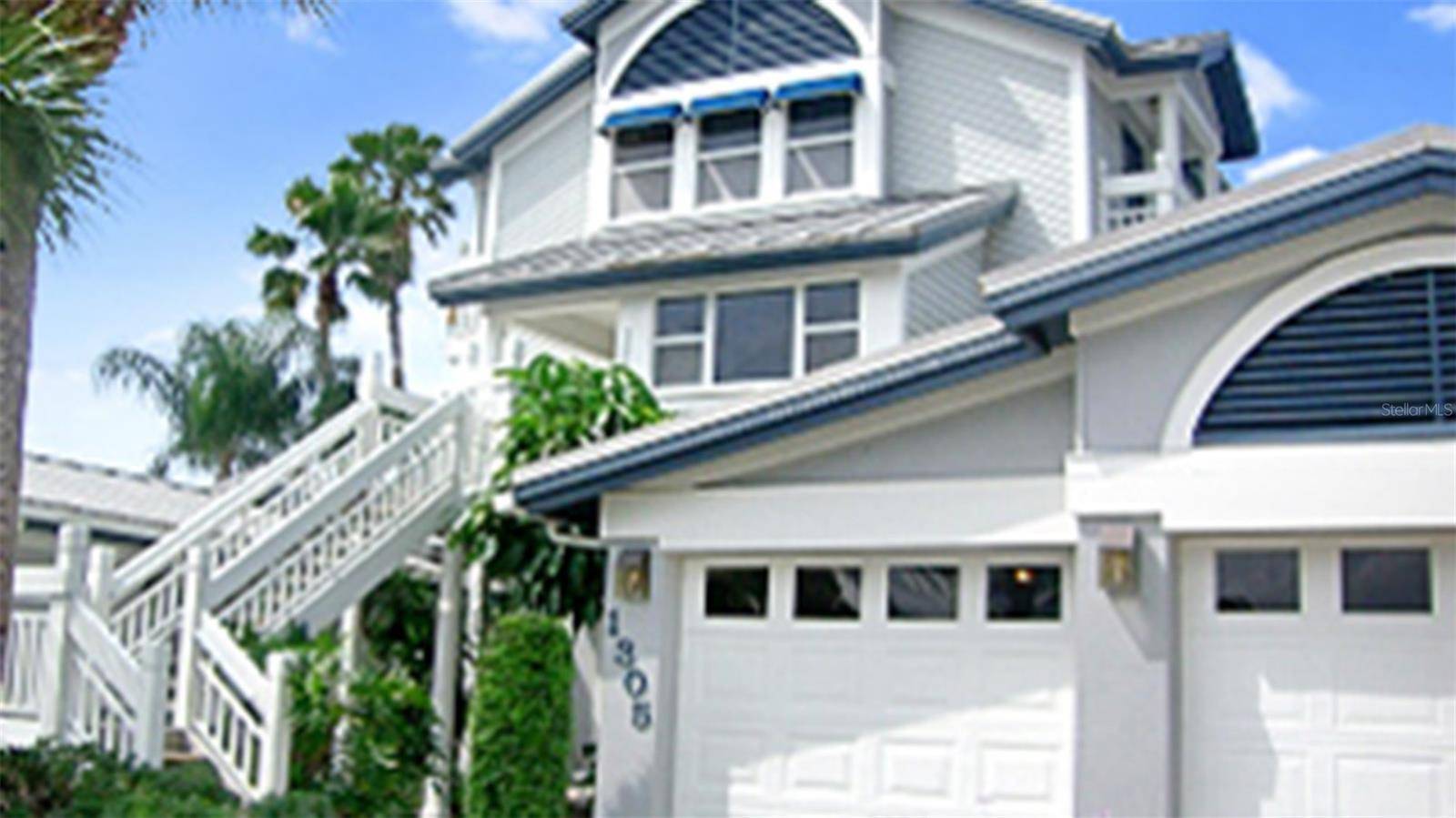 1305 SIESTA BAYSIDE DR #1305-B, Sarasota, FL 34242