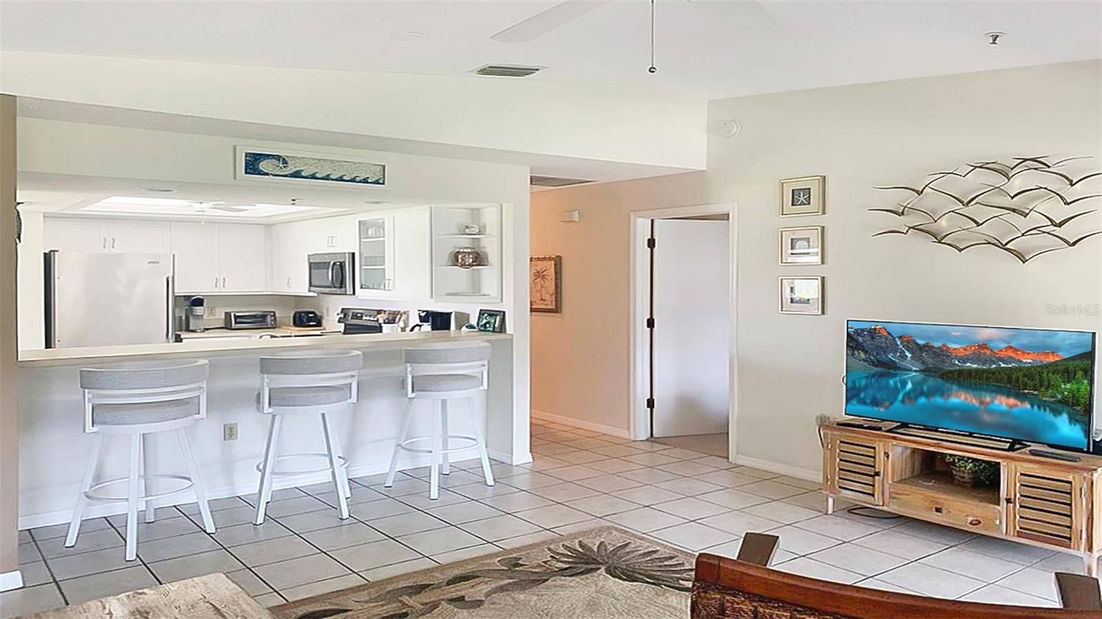1327 SIESTA BAYSIDE DR #1327-C, Sarasota, FL 34242