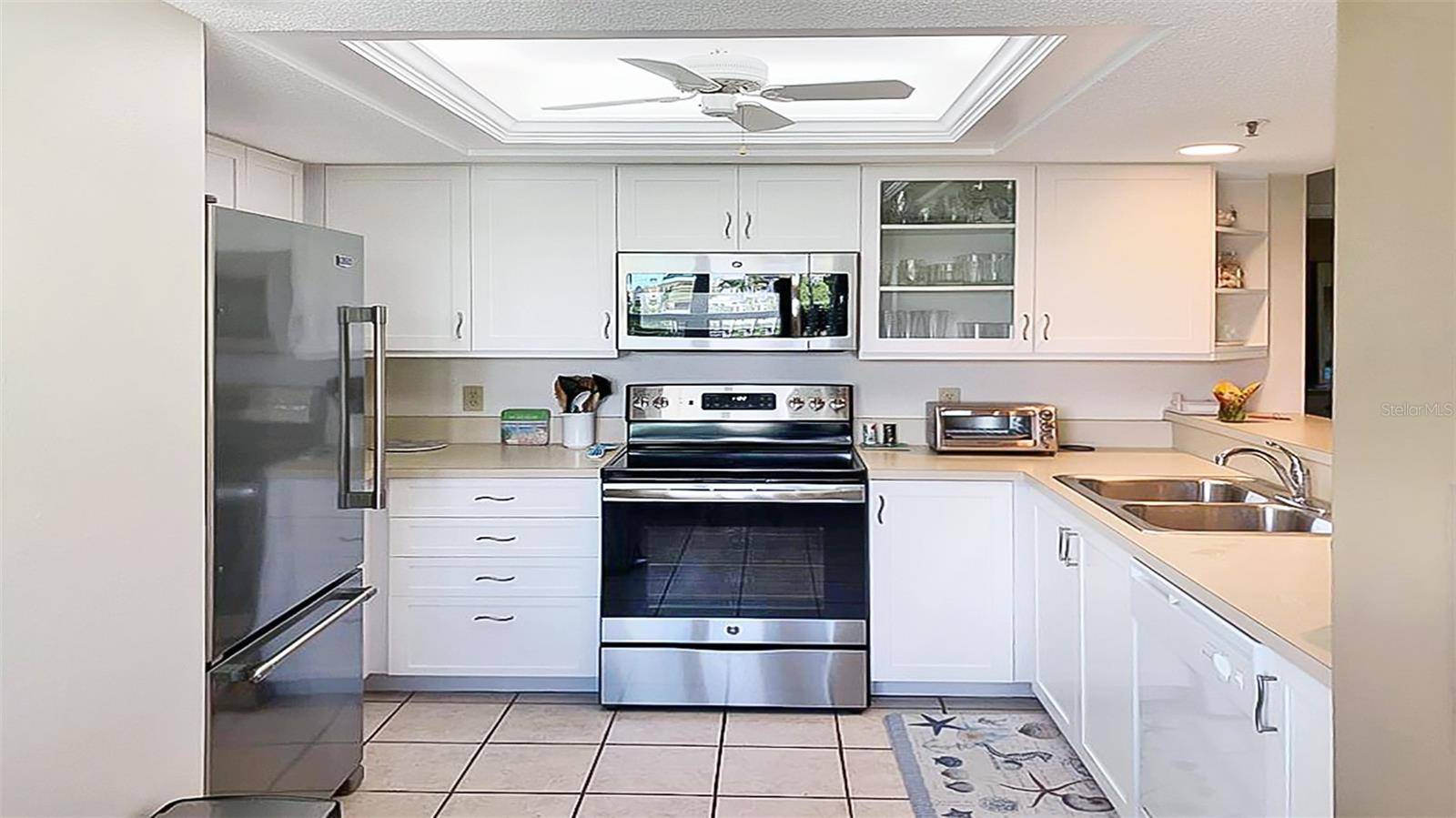 1327 SIESTA BAYSIDE DR #1327-C, Sarasota, FL 34242