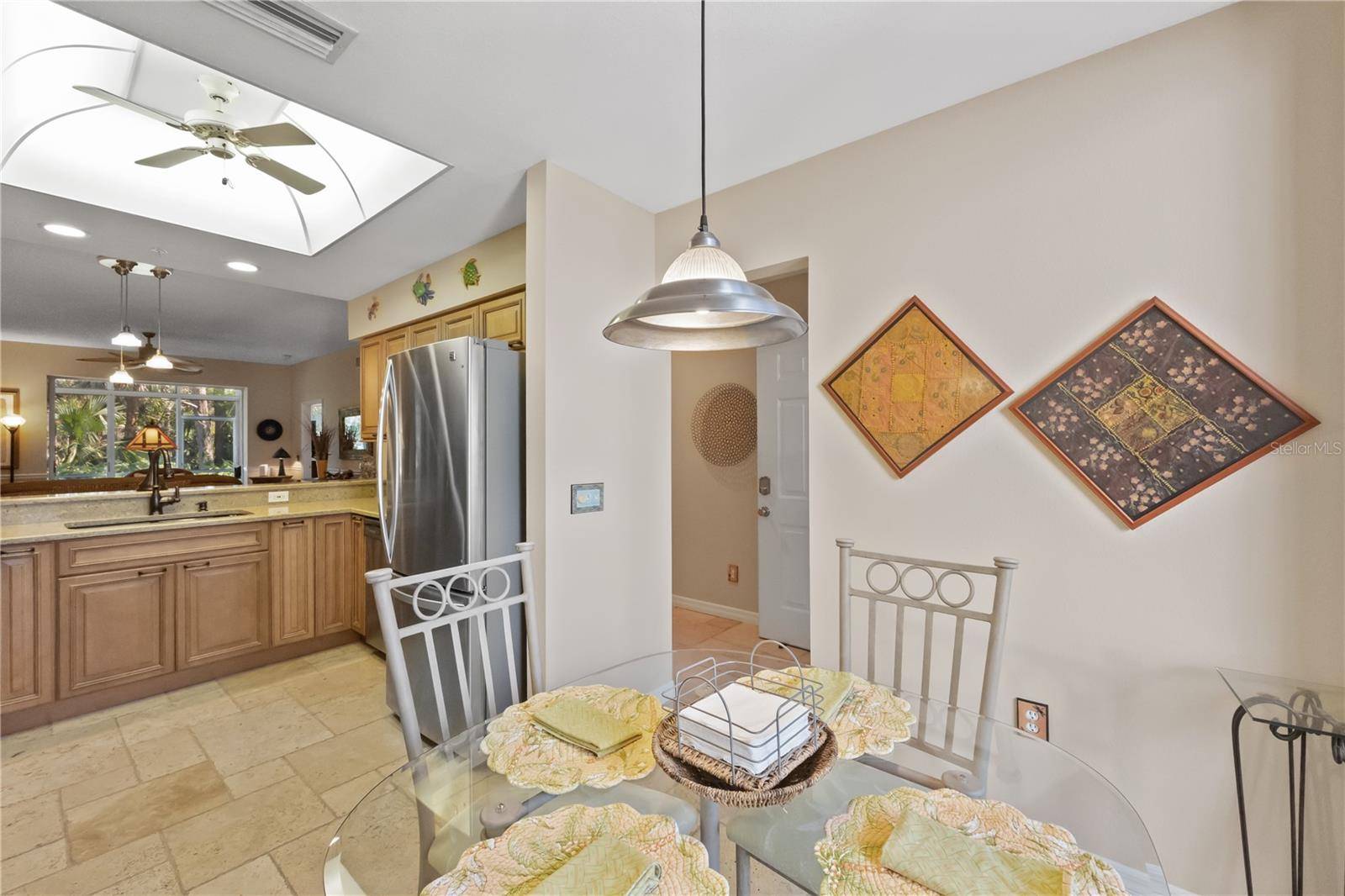 9611 CASTLE POINT DR #915, Sarasota, FL 34238