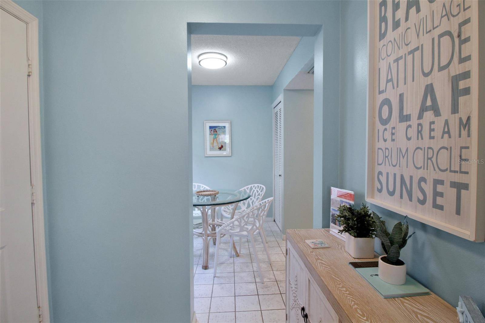 1328 SIESTA BAYSIDE DR #1328-C, Sarasota, FL 34242