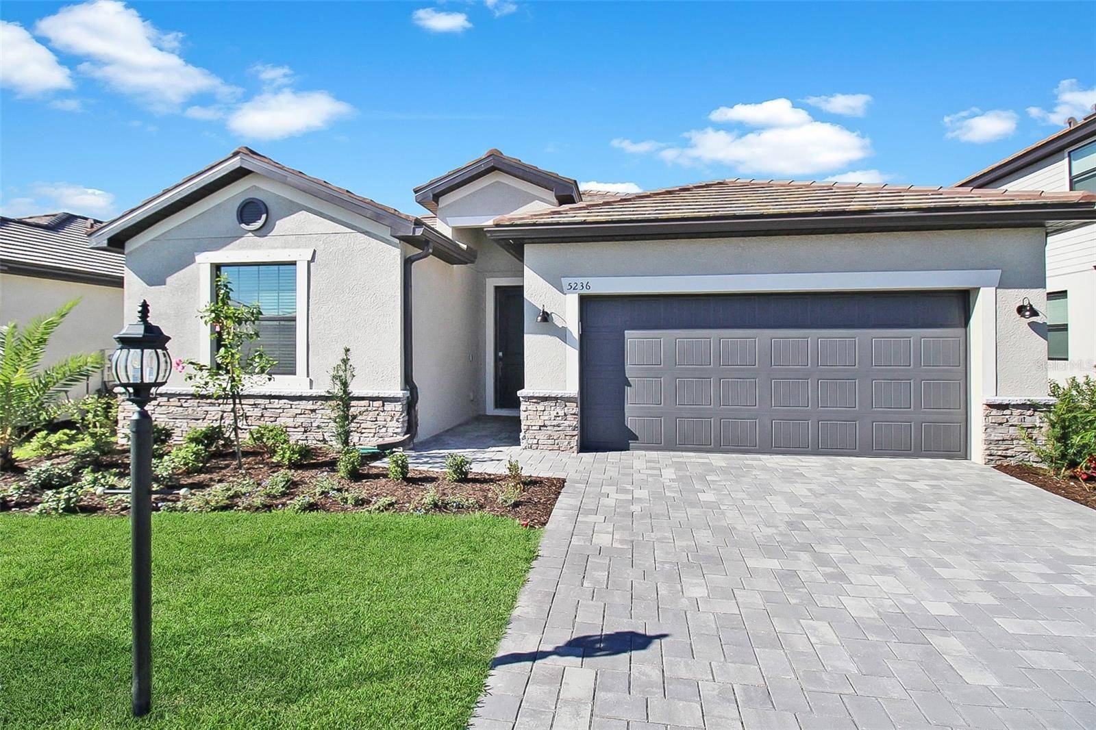 5236 BLUE CRUSH ST, Bradenton, FL 34211