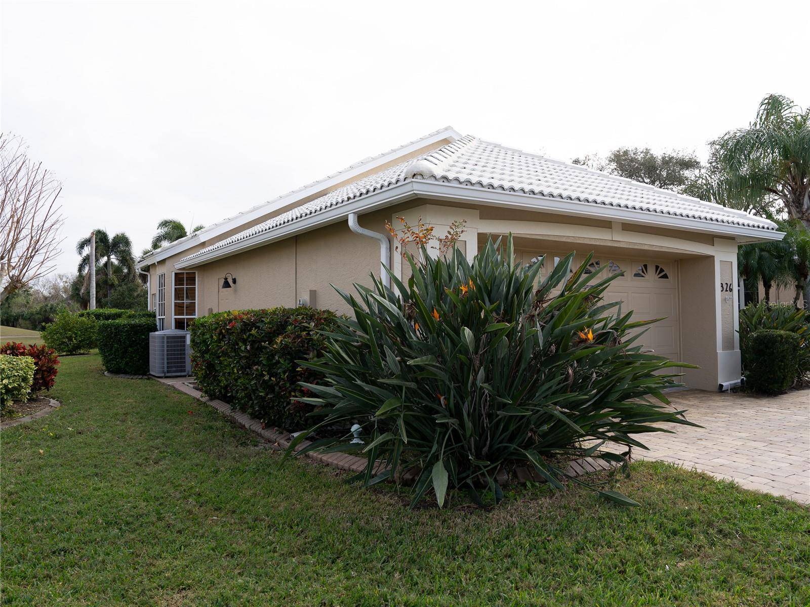 326 SAINT GEORGE CT #14, Venice, FL 34293