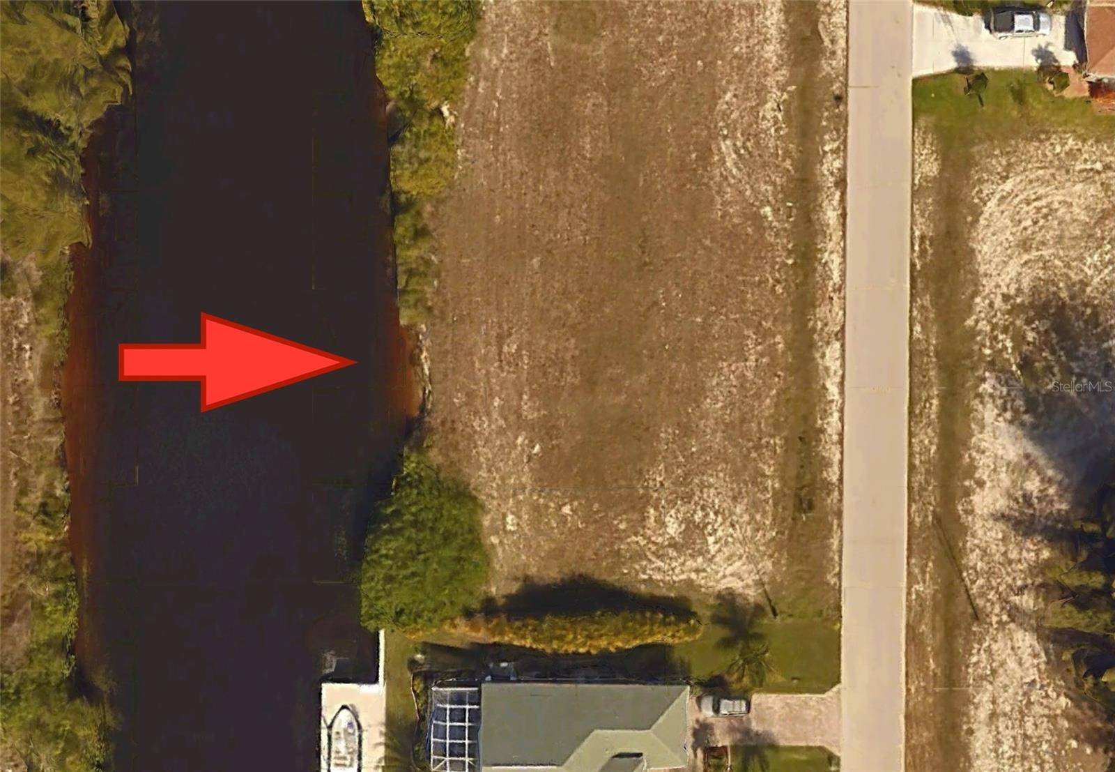 718 NW 38TH PL, Cape Coral, FL 33993