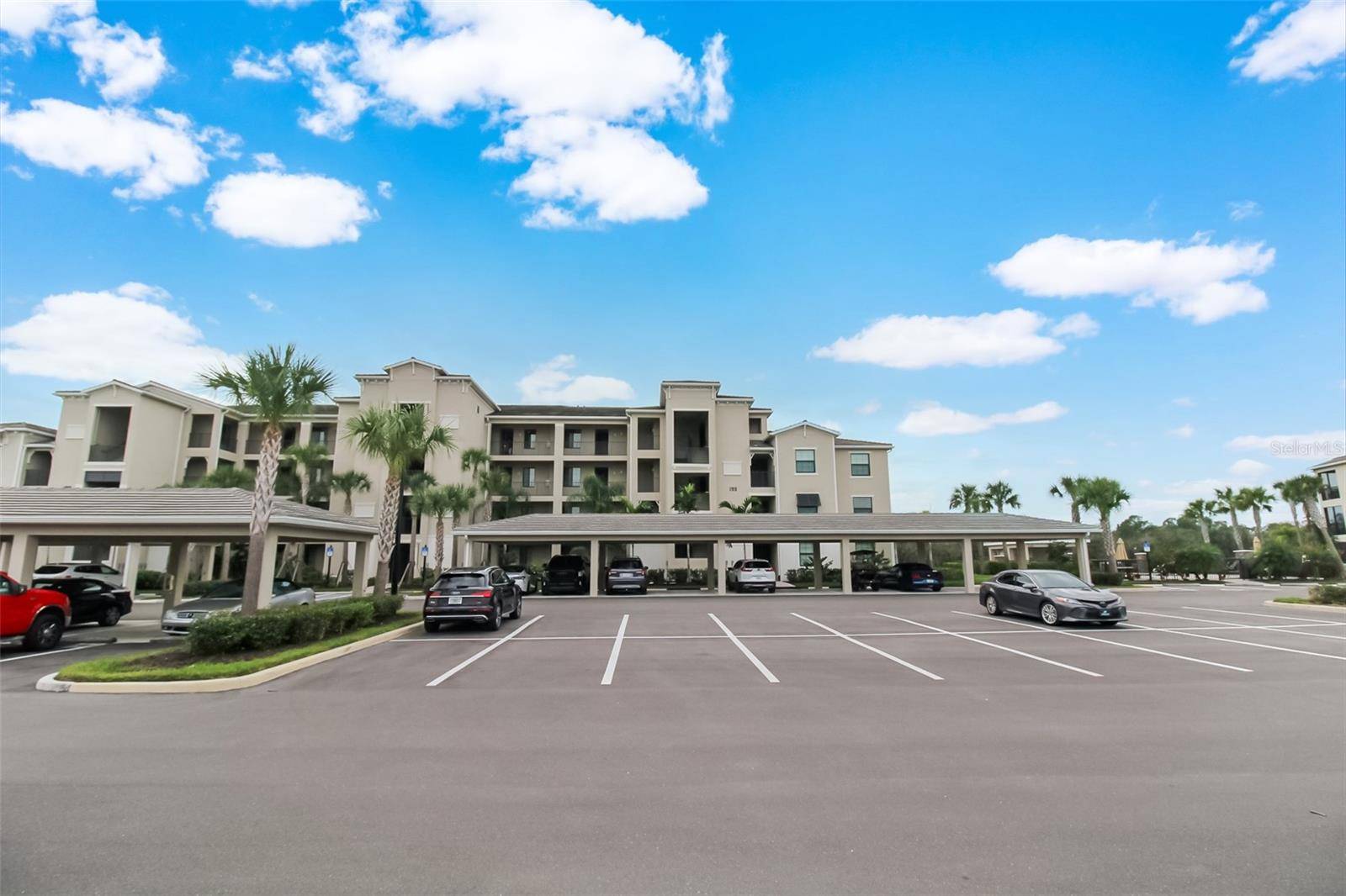 17810 GAWTHROP DR #207, Bradenton, FL 34211