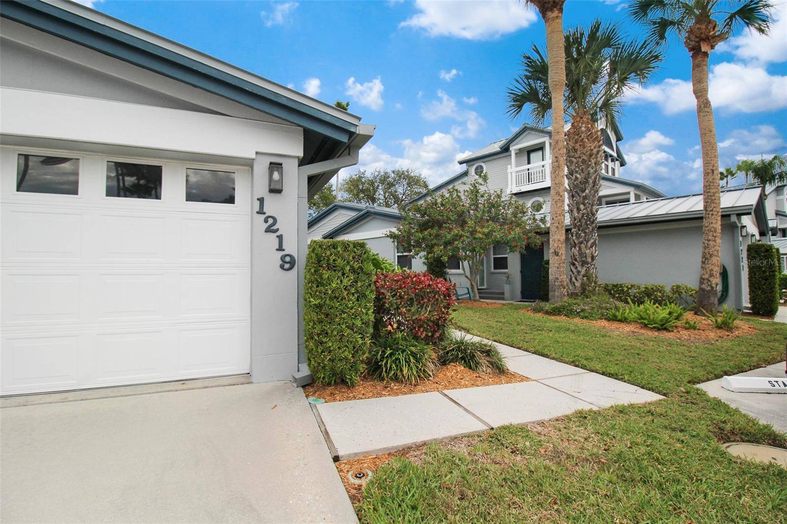 1219 SIESTA BAYSIDE DR #1219-C, Sarasota, FL 34242