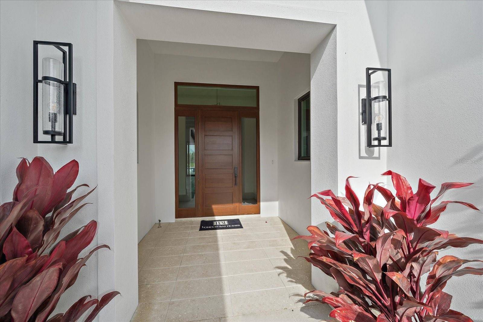 3739 CALEDONIA LN, Sarasota, FL 34240