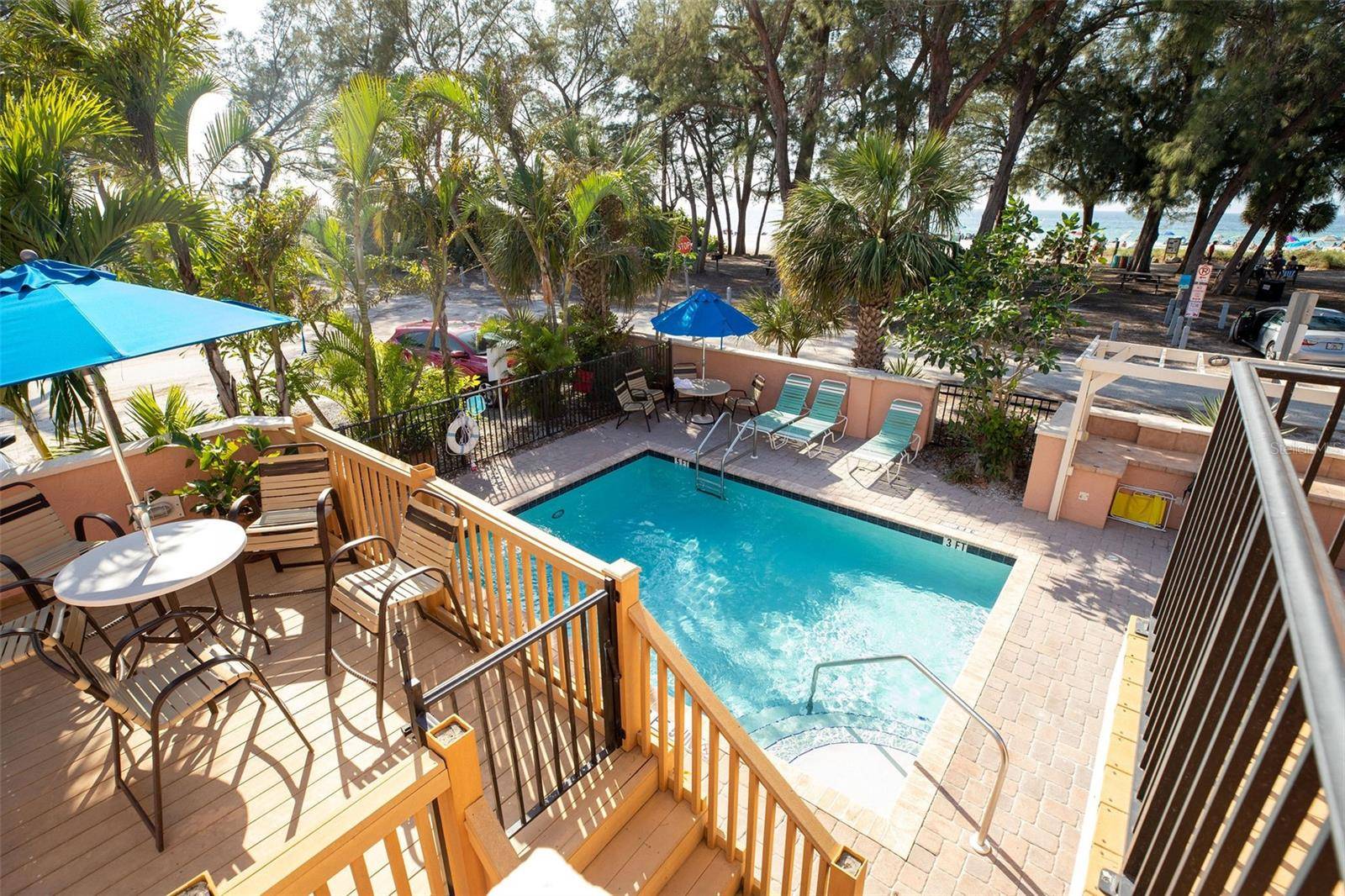 102 39TH ST #2, Holmes Beach, FL 34217