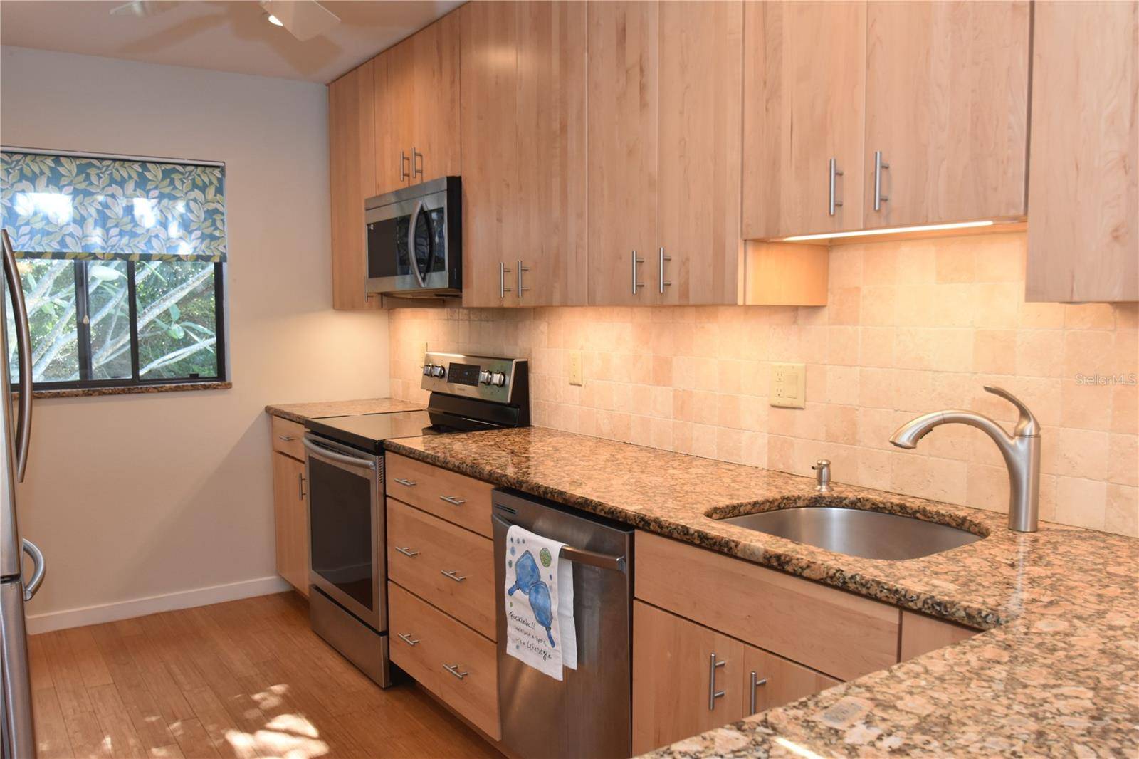 1601 BAYHOUSE POINT DR #BA201, Sarasota, FL 34231