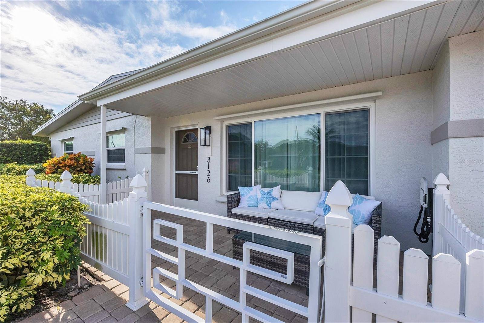 3126 BOUGAINVILLEA ST, Sarasota, FL 34239