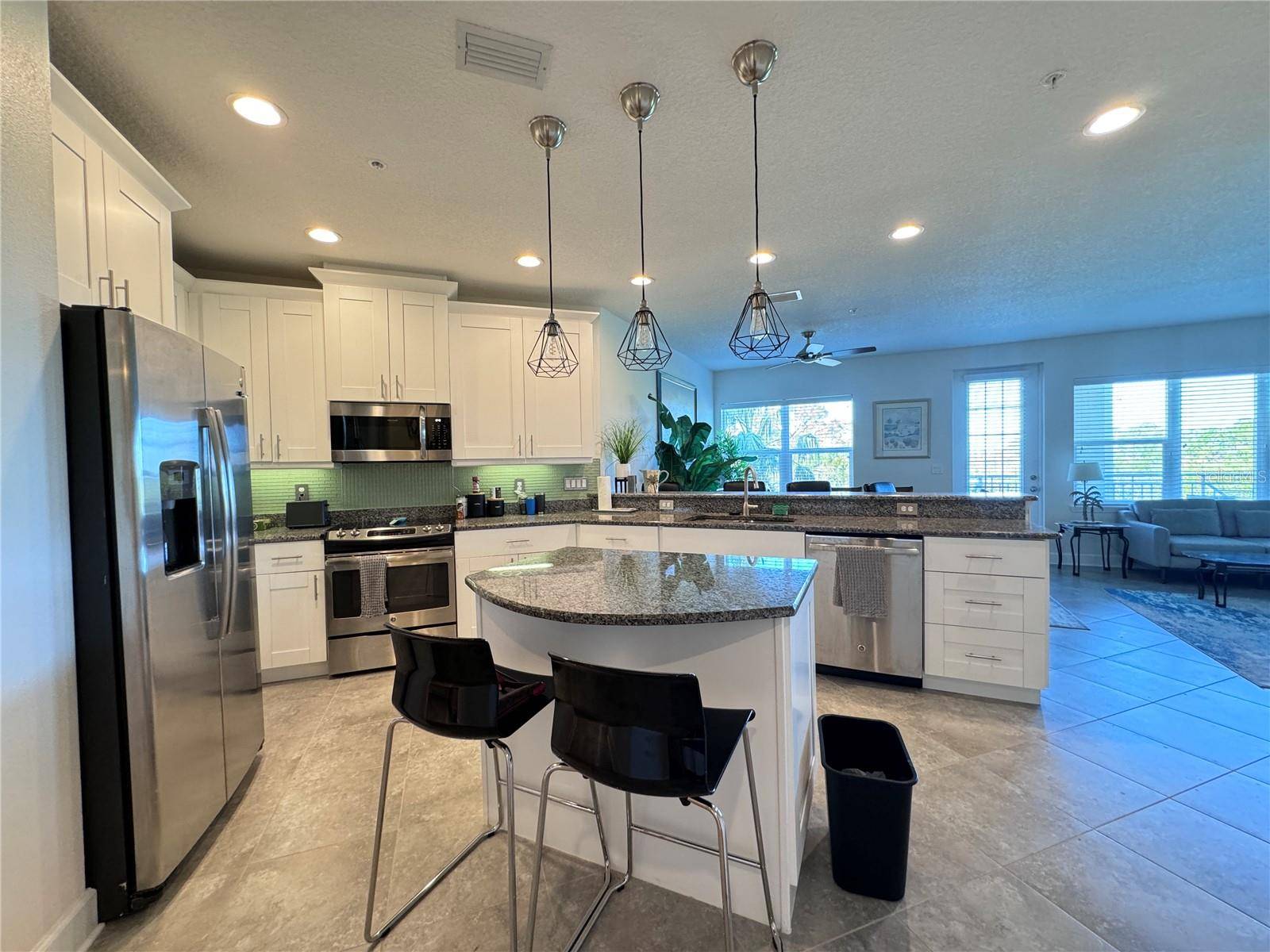 7710 34TH AVE W #202, Bradenton, FL 34209