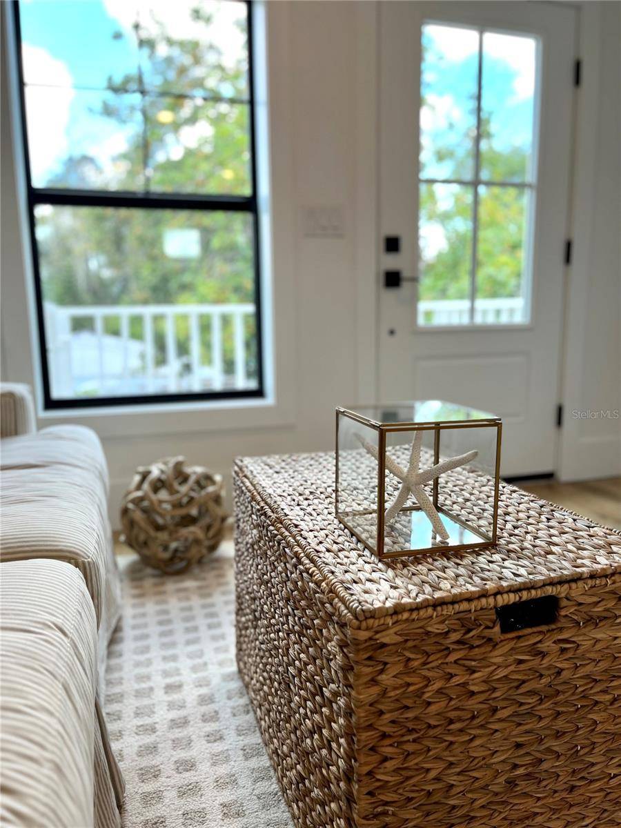 806 S JEFFERSON AVE ##1, Sarasota, FL 34237