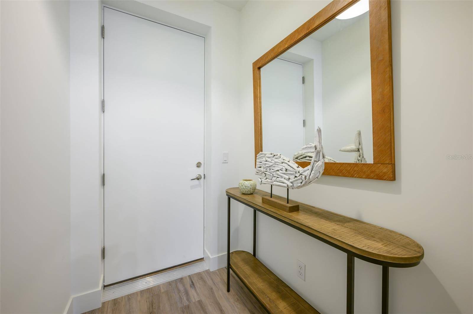 1703 N TAMIAMI TRL #207, Sarasota, FL 34234