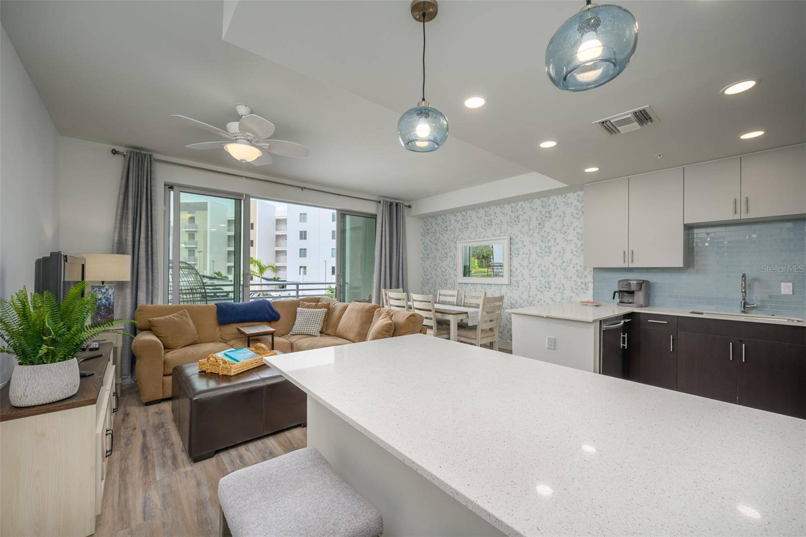 1703 N TAMIAMI TRL #205, Sarasota, FL 34234