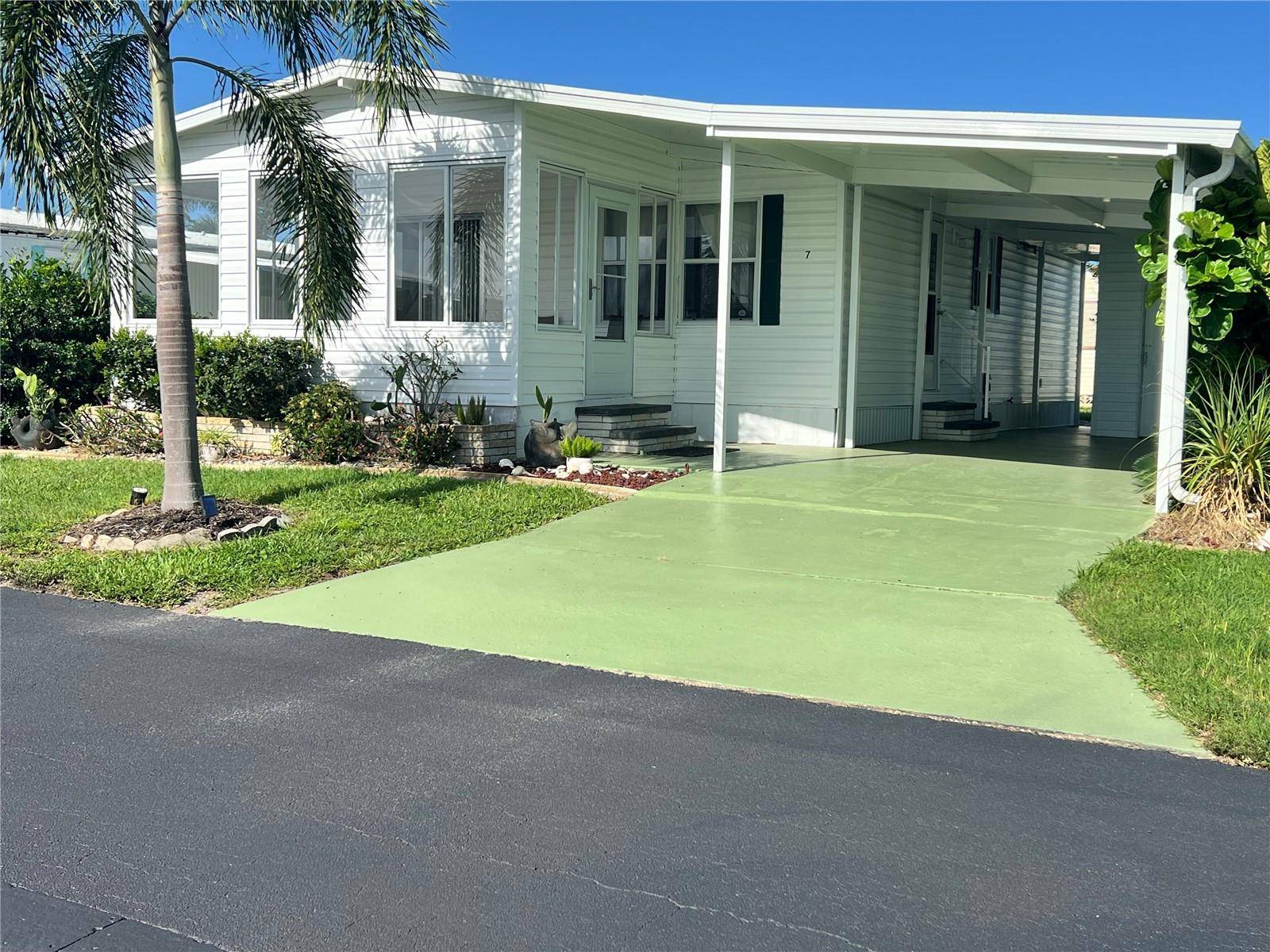 7 S ESPLANADE ST, Englewood, FL 34223