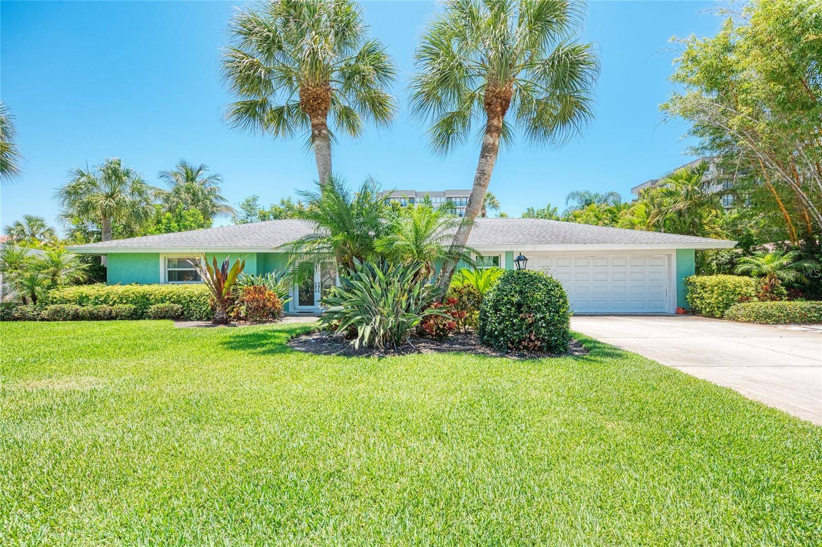 5640 CAPE LEYTE DR, Sarasota, FL 34242