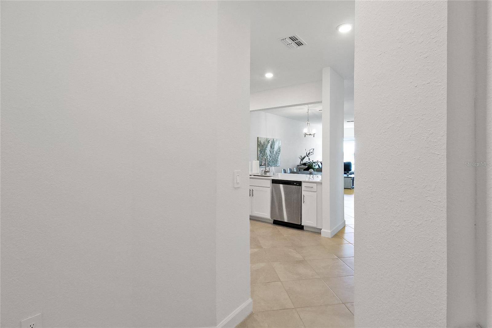 8829 SAINT KITTS CIR, Englewood, FL 34224