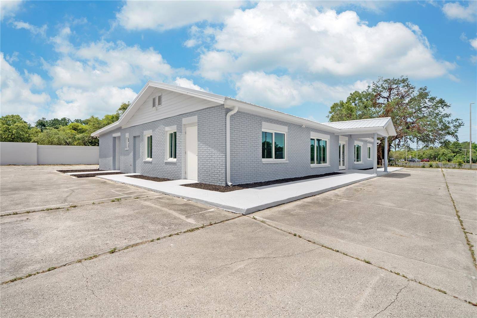3248 COMMERCIAL WAY, Spring Hill, FL 34606