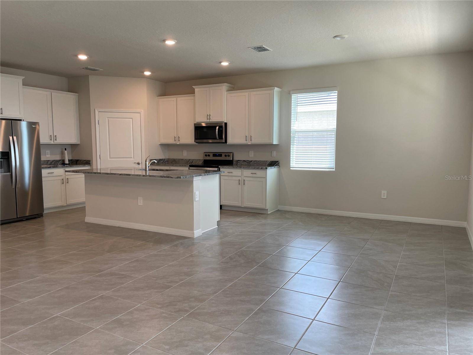 18027 PASTURELAND AVE, Bradenton, FL 34211
