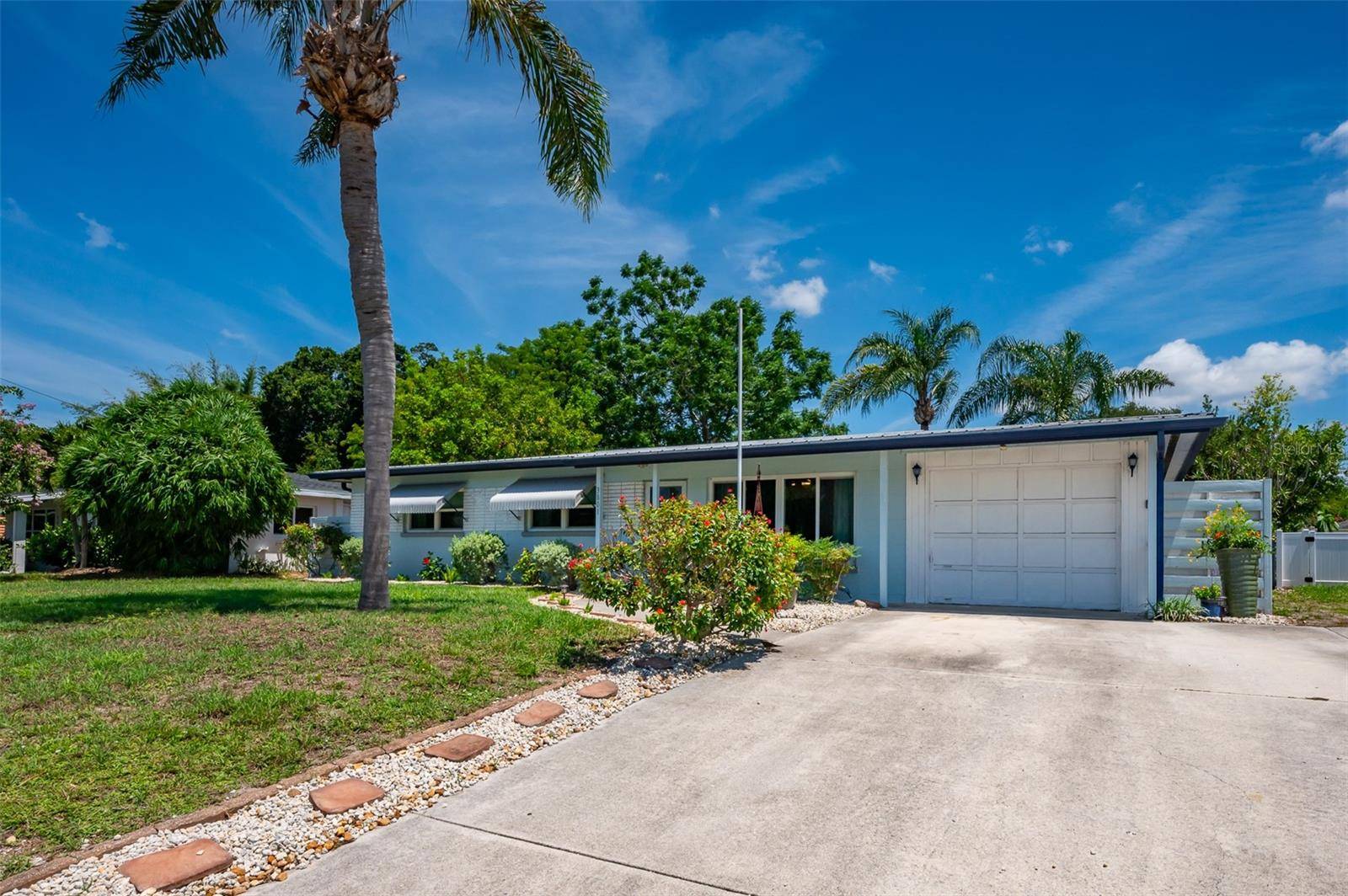3801 HELENE ST, Sarasota, FL 34233