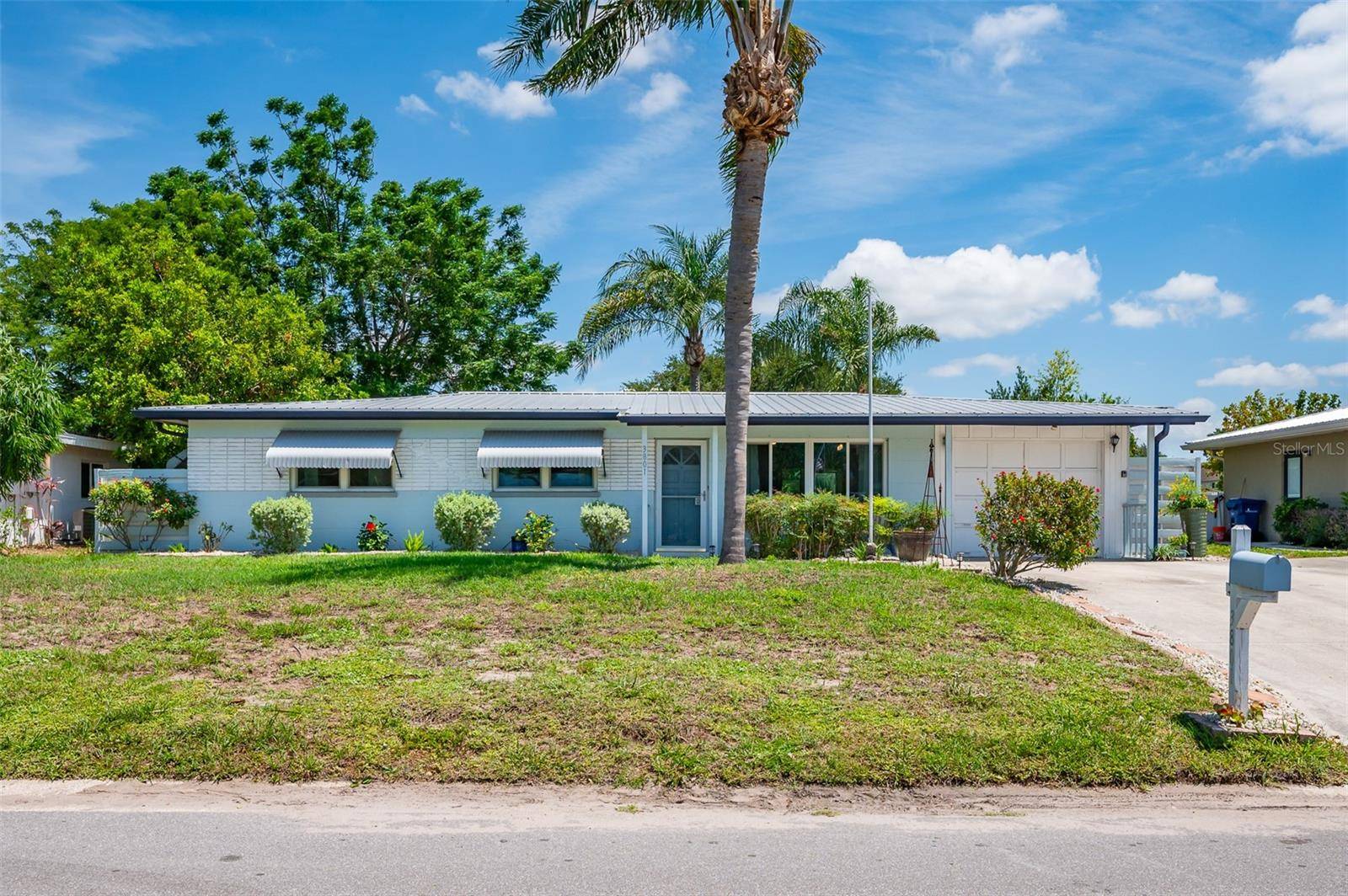 3801 HELENE ST, Sarasota, FL 34233