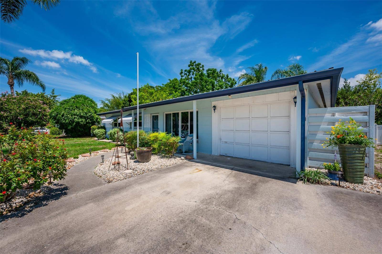 3801 HELENE ST, Sarasota, FL 34233