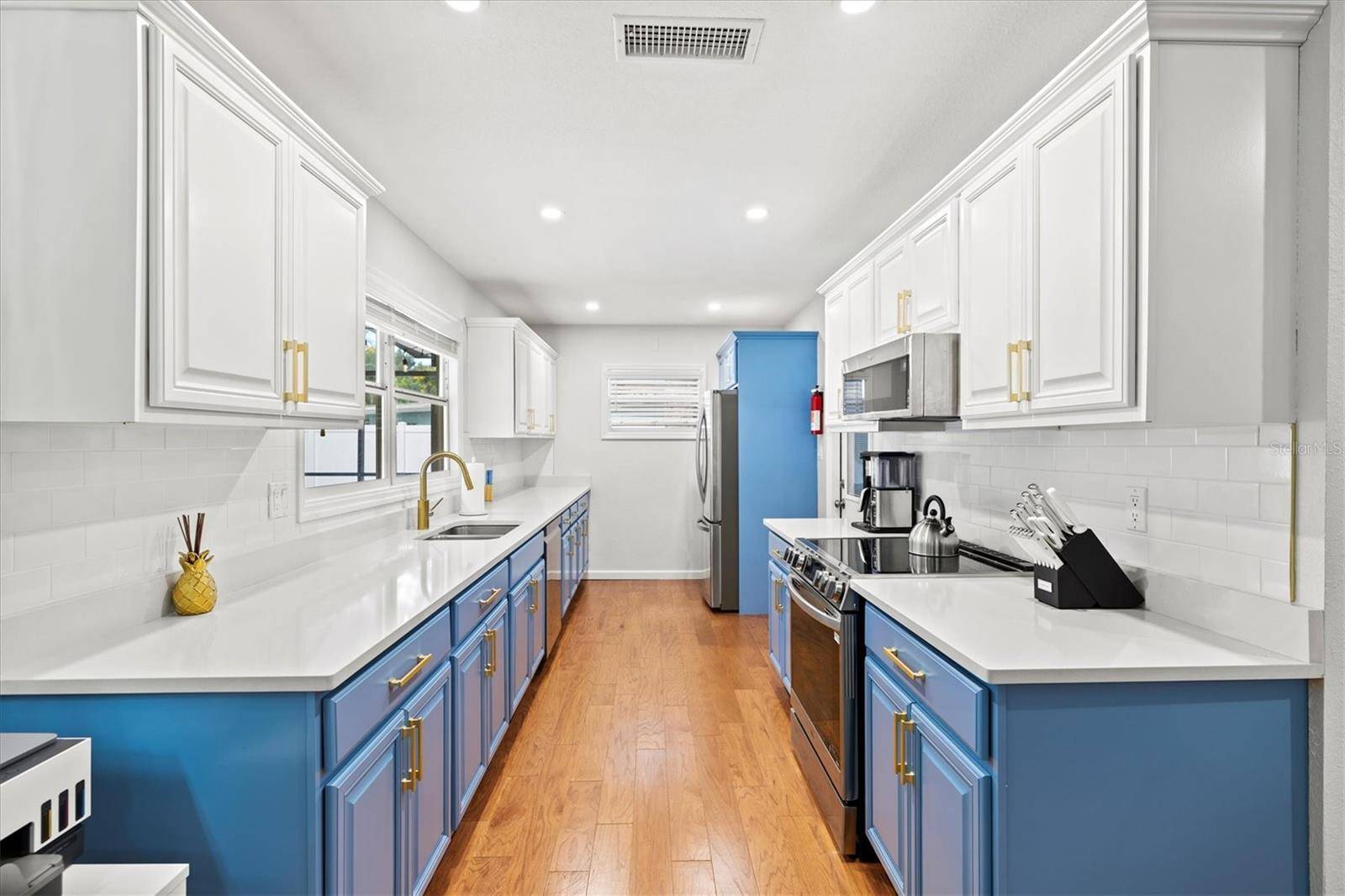 Address not disclosed, Sarasota, FL 34239