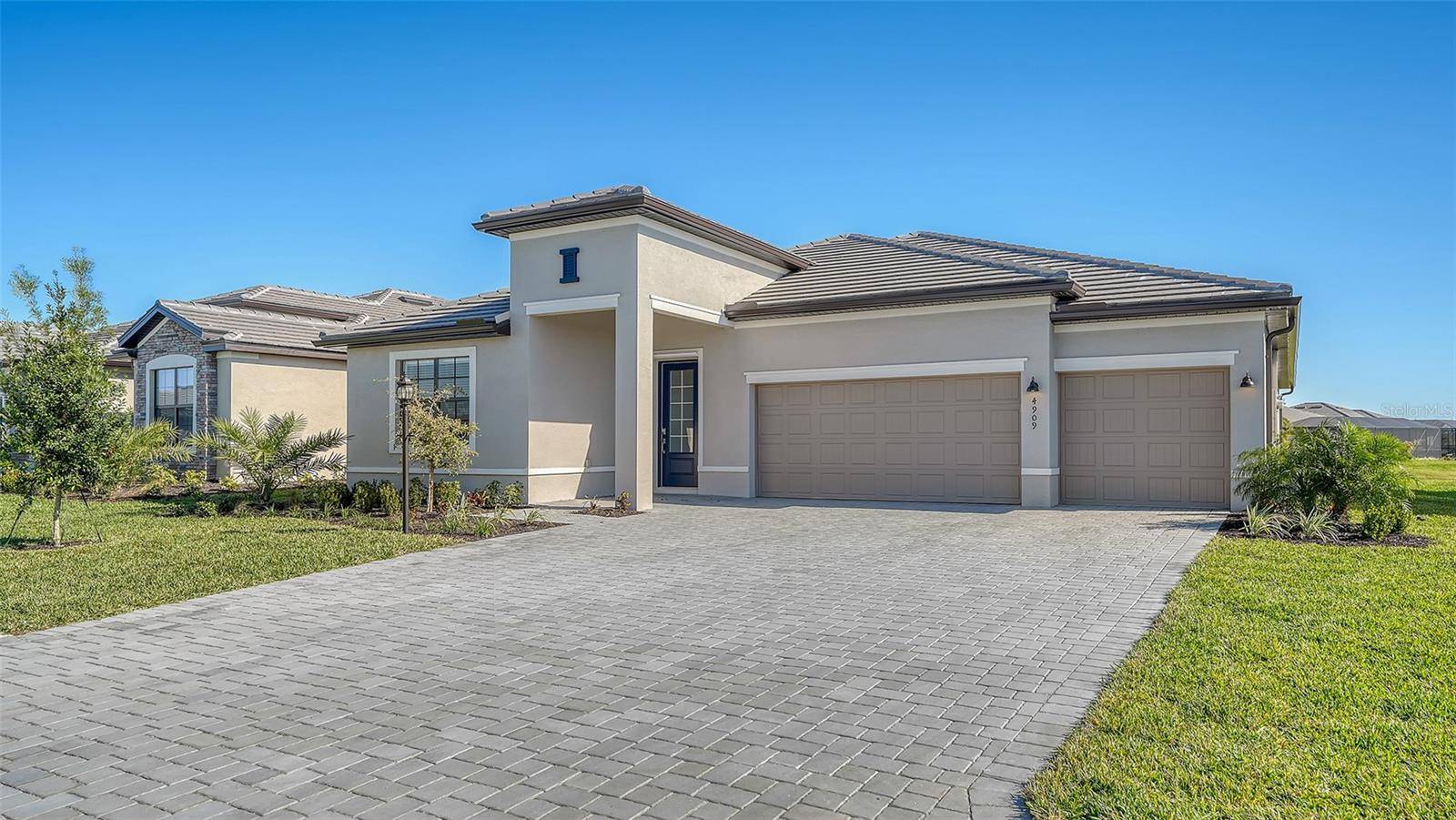 4909 OYSTER PEARL ST, Lakewood Ranch, FL 34211