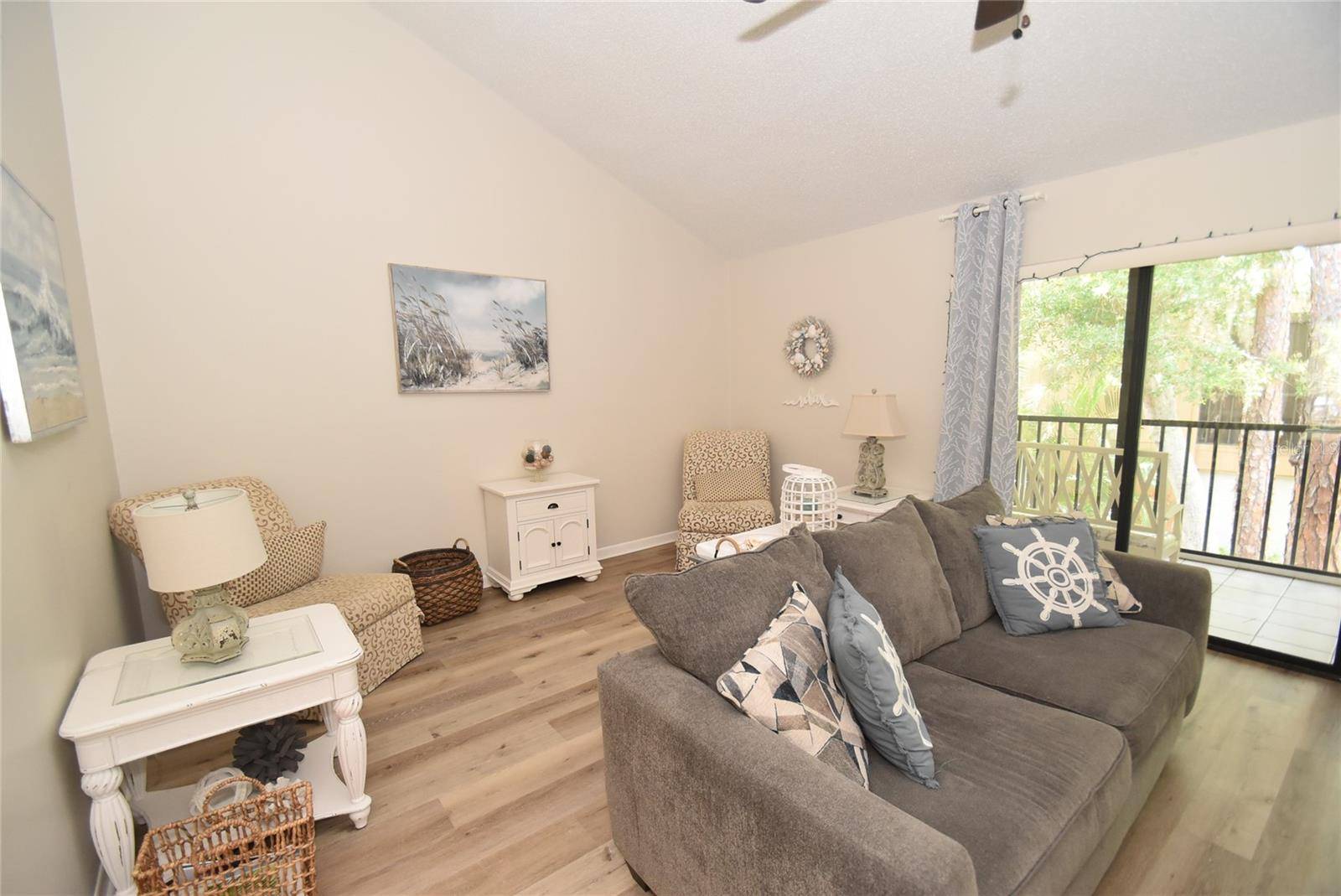 1720 GLENHOUSE DR #GL427, Sarasota, FL 34231