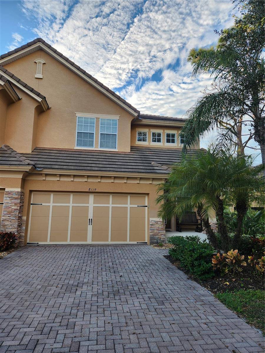8119 VILLA GRANDE CT, Sarasota, FL 34243